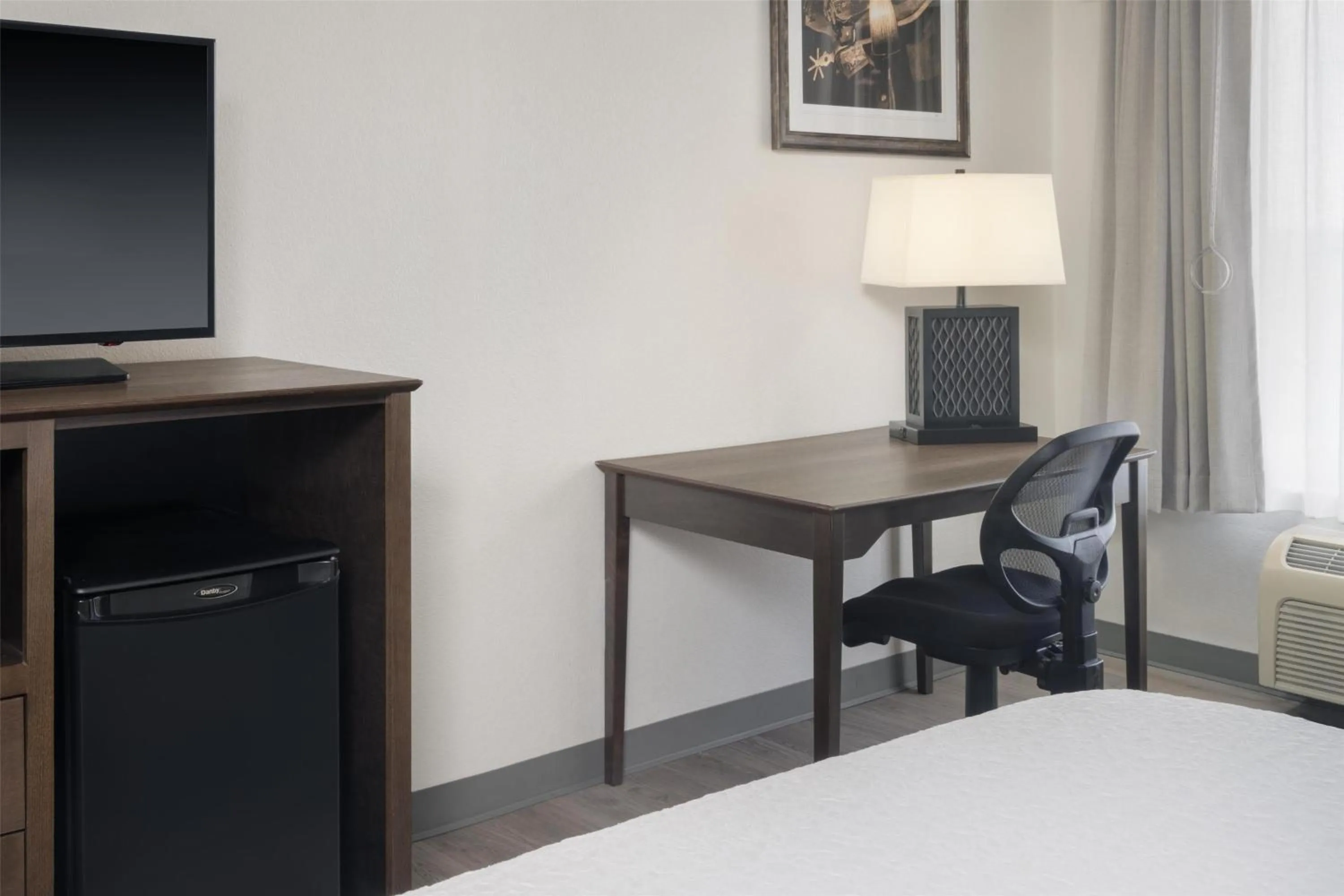 Bedroom, Bed in Best Western Plus Frontier Inn