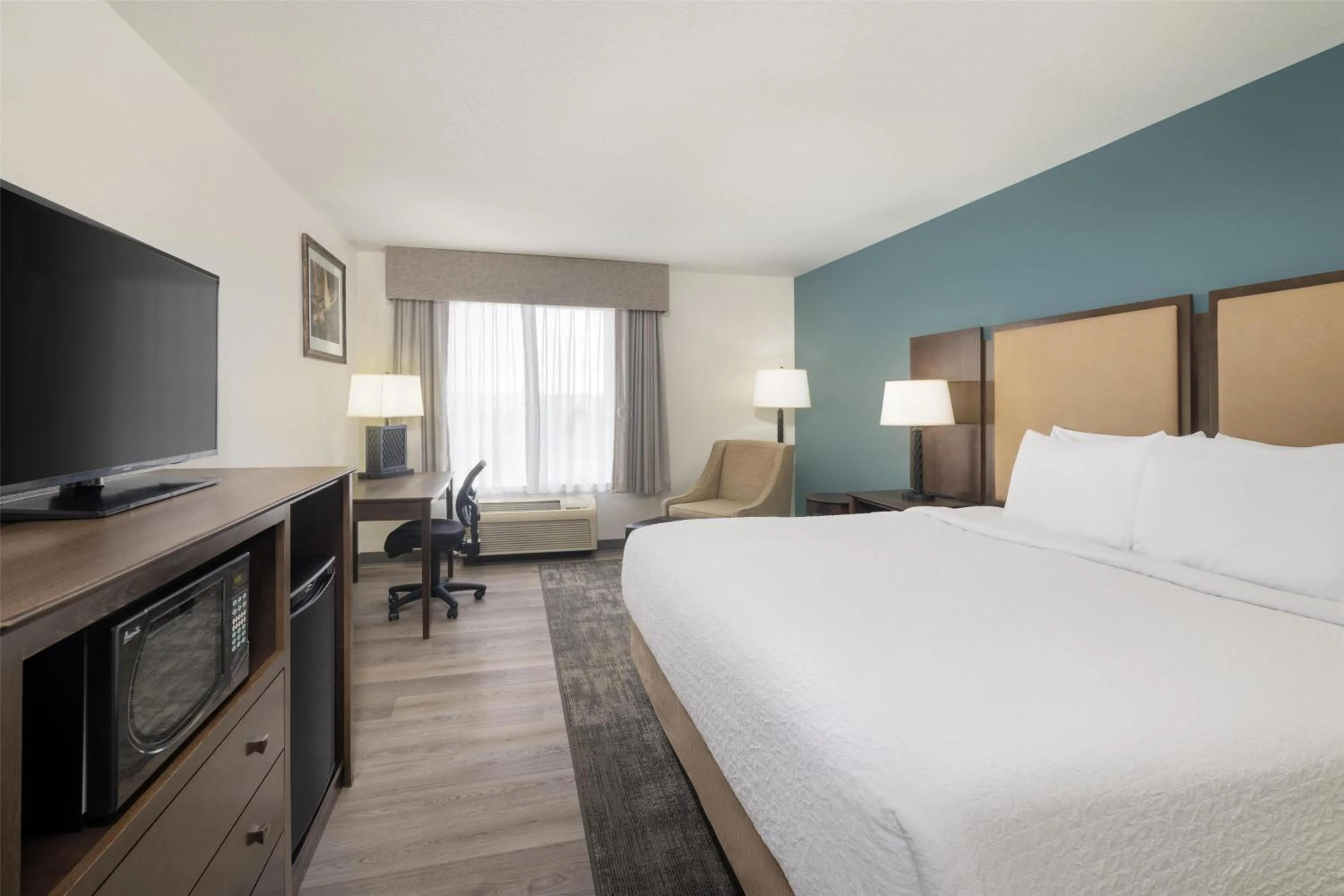 Bedroom, Bed in Best Western Plus Frontier Inn