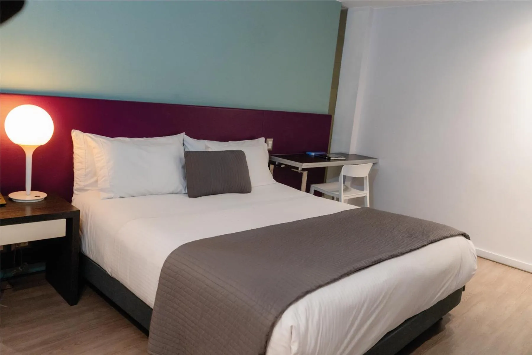 Bedroom, Bed in Central Apartamentos Bogotá