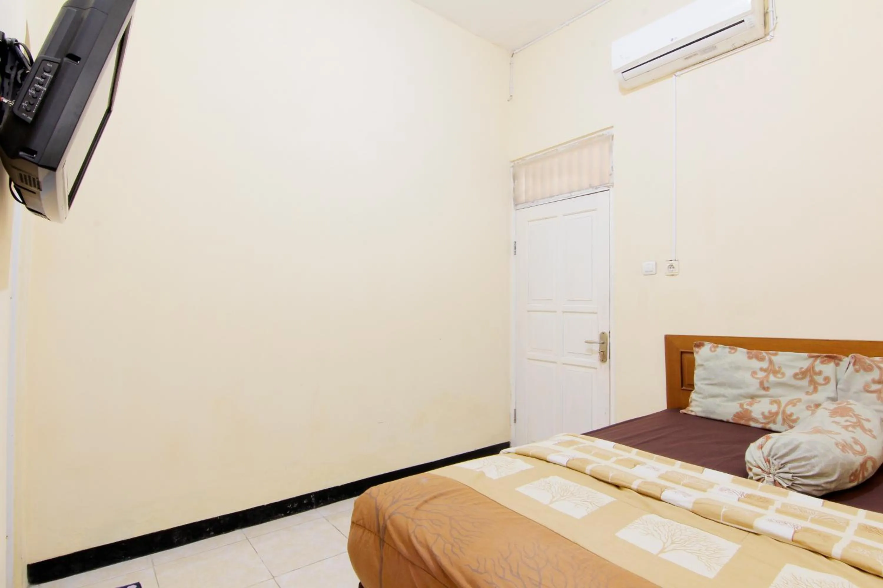 Bed in JJ House Gejayan