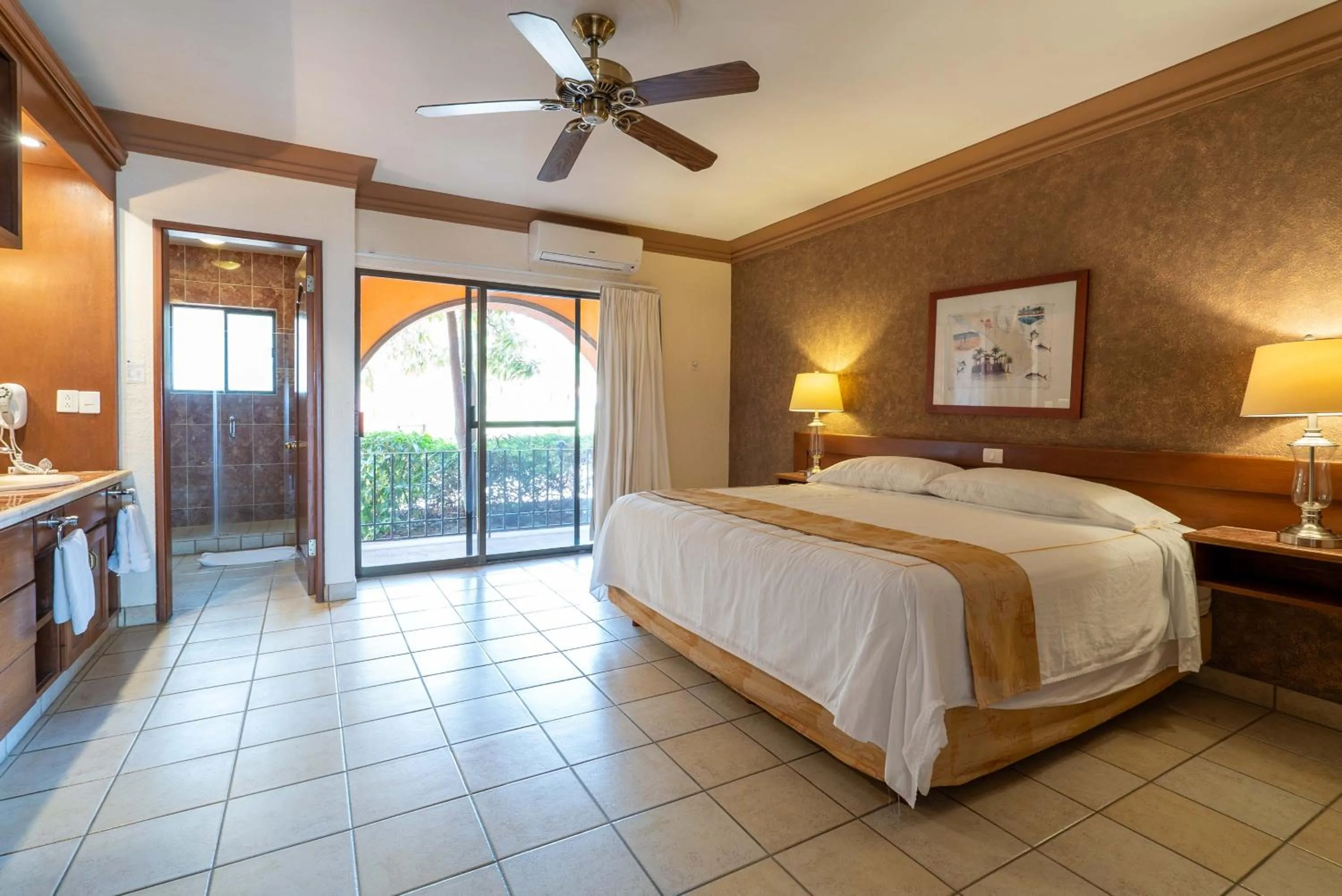 Bed in Hotel Palmas De Cortez