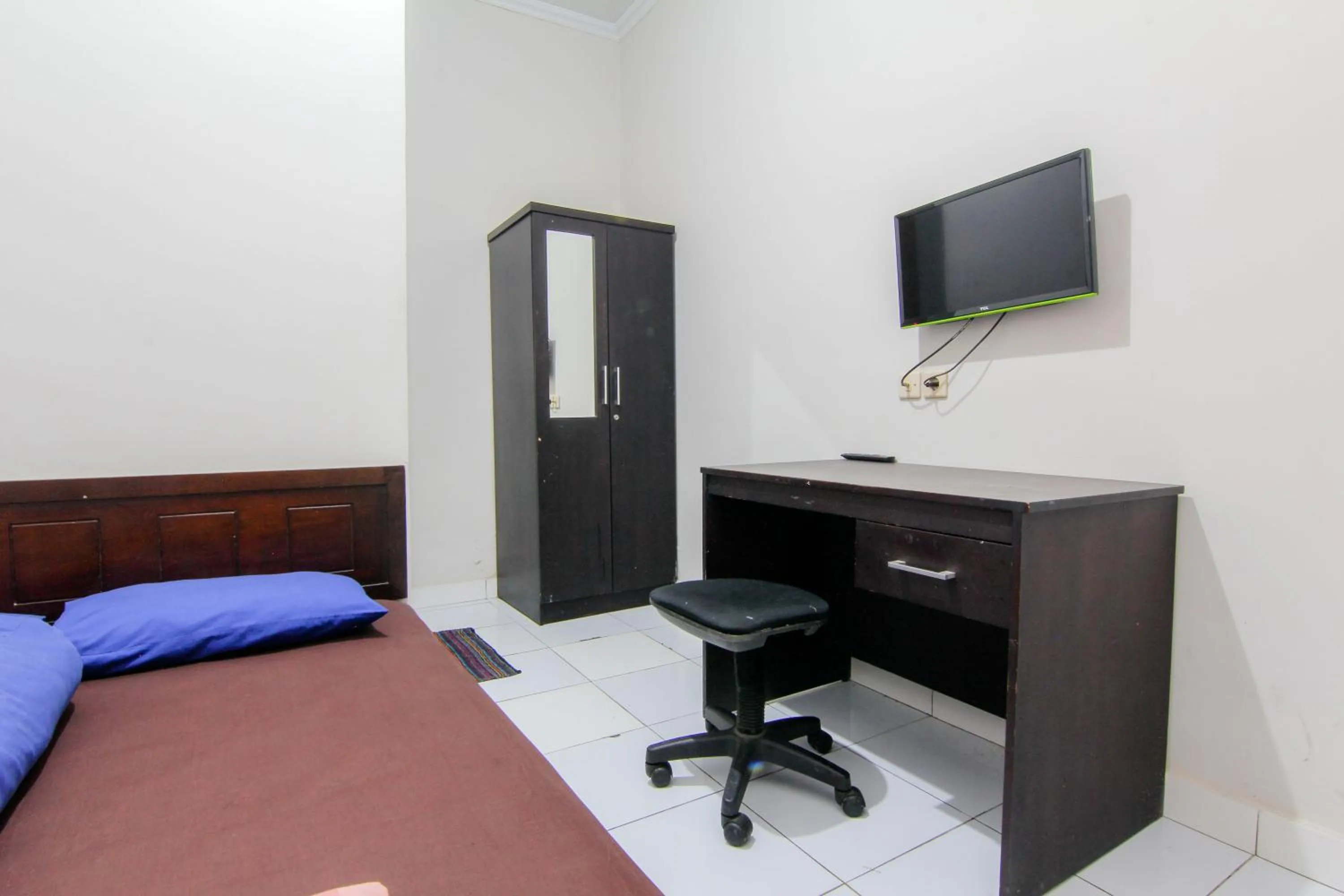 Bed in JJ House Wahid Hasyim