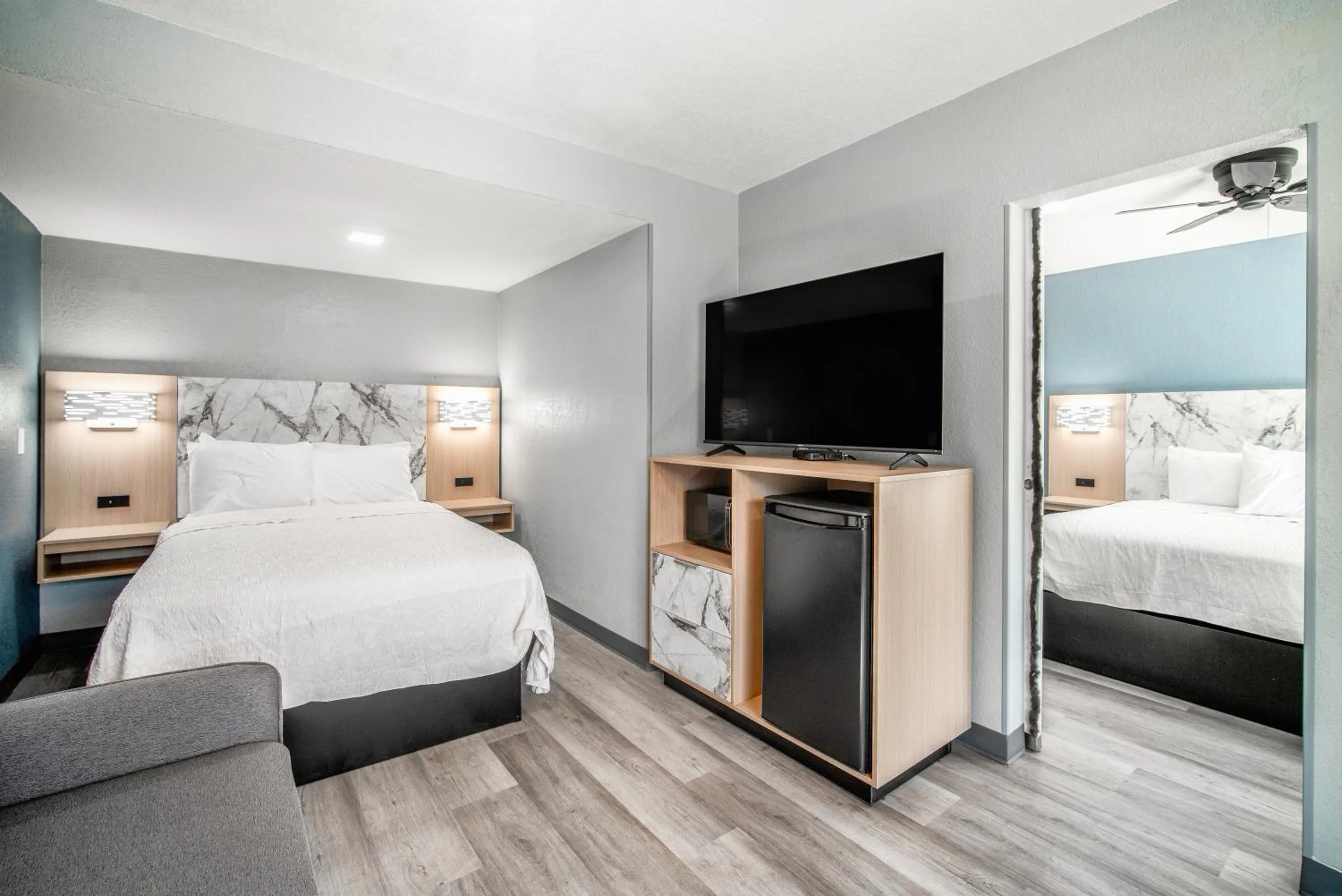 Bedroom, Bed in Pacific Inn and Suites