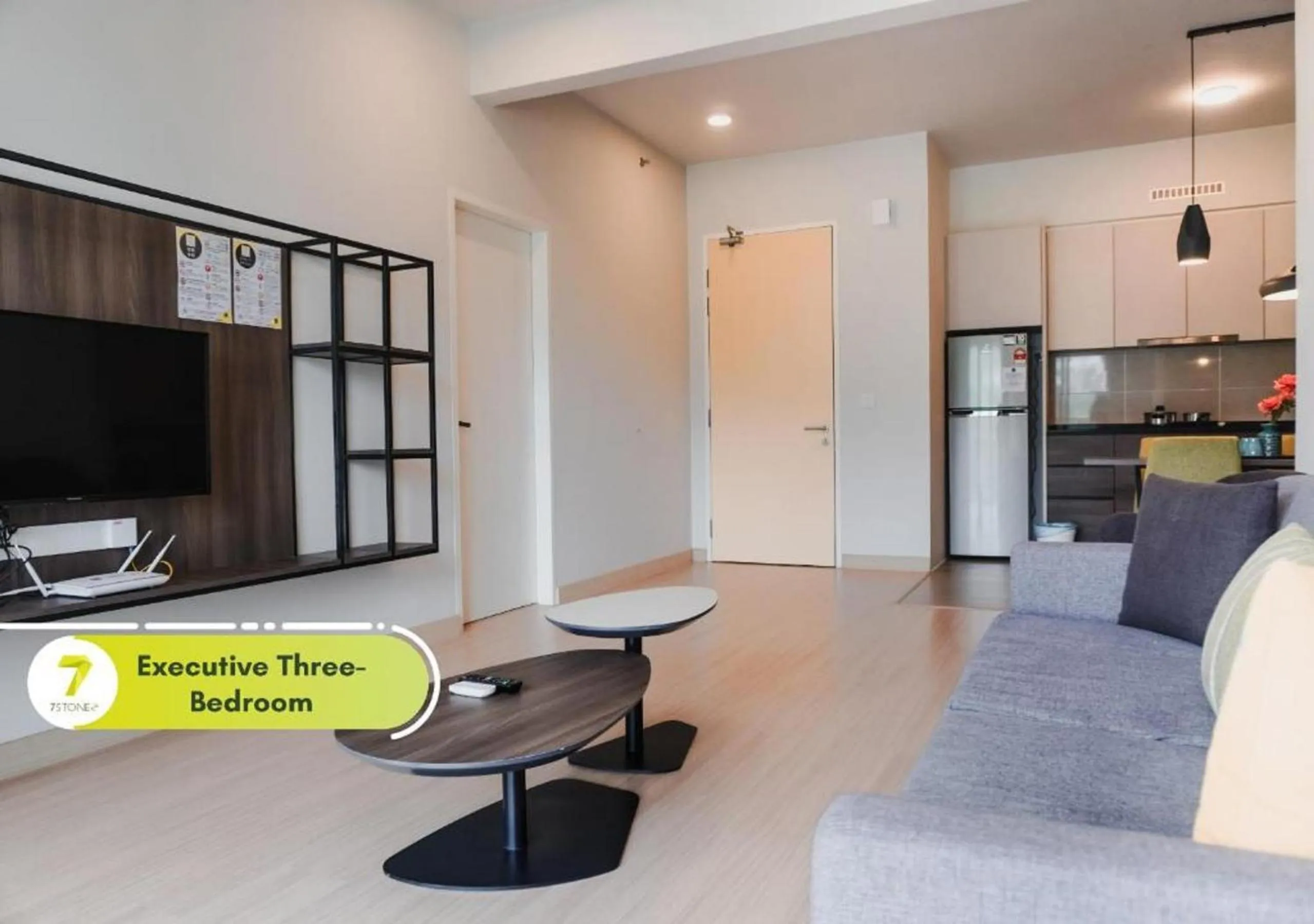 Communal lounge/ TV room in 7Stonez Suites Windmill Genting Highlands