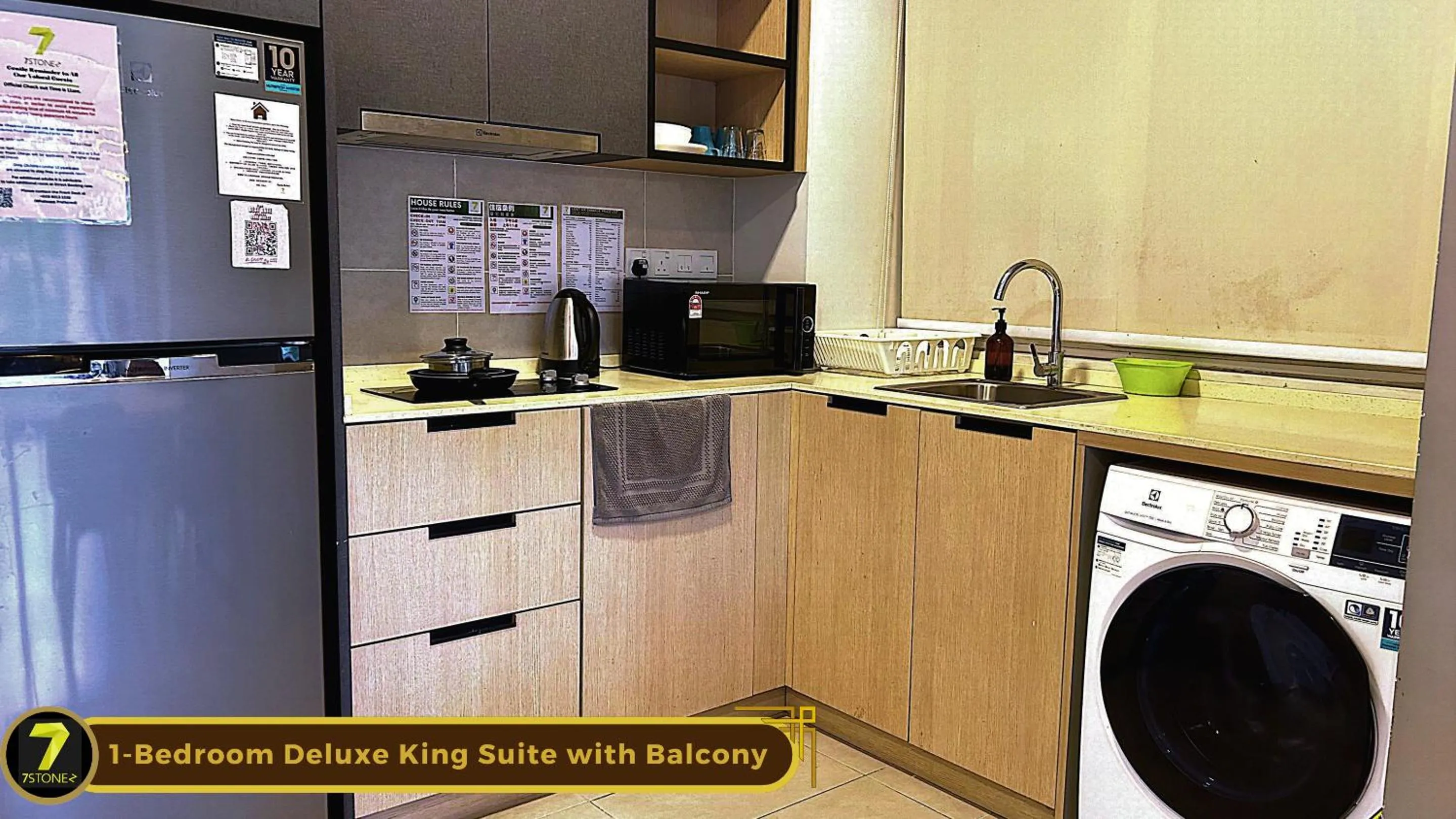Kitchen or kitchenette in 7Stonez Suites Windmill Genting Highlands