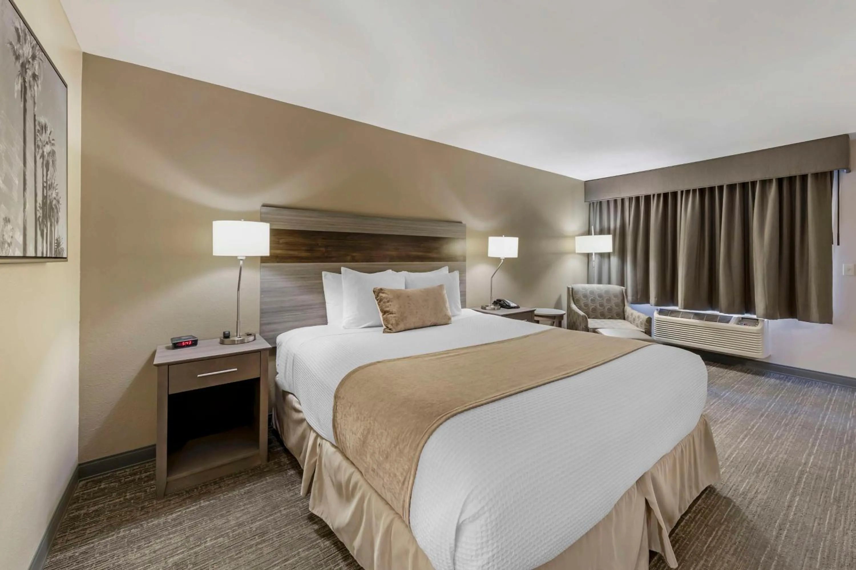 Bedroom, Bed in Best Western Plus Executive Inn Rowland Height City of Industry