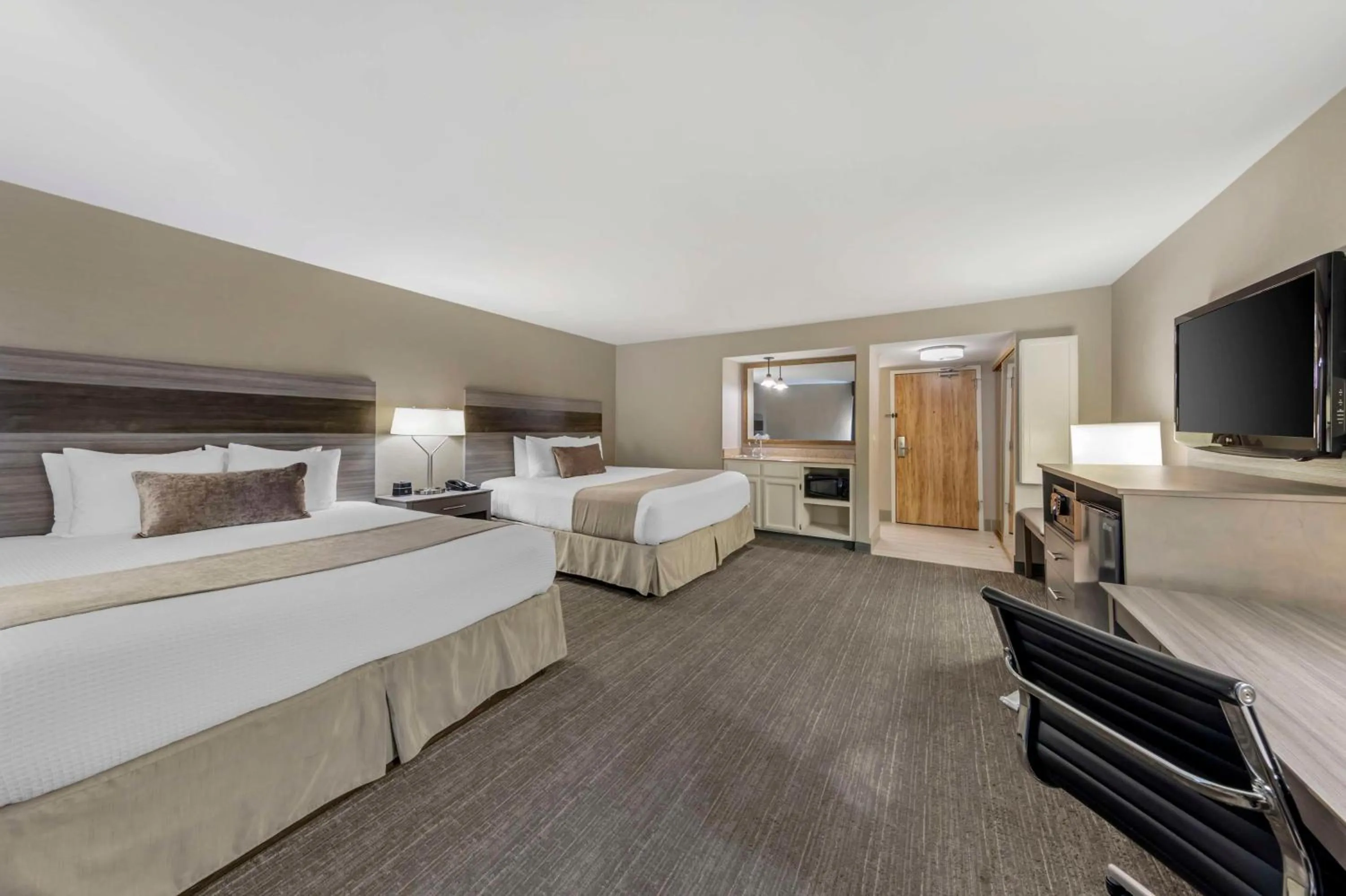 Bedroom, Bed in Best Western Plus Executive Inn Rowland Height City of Industry