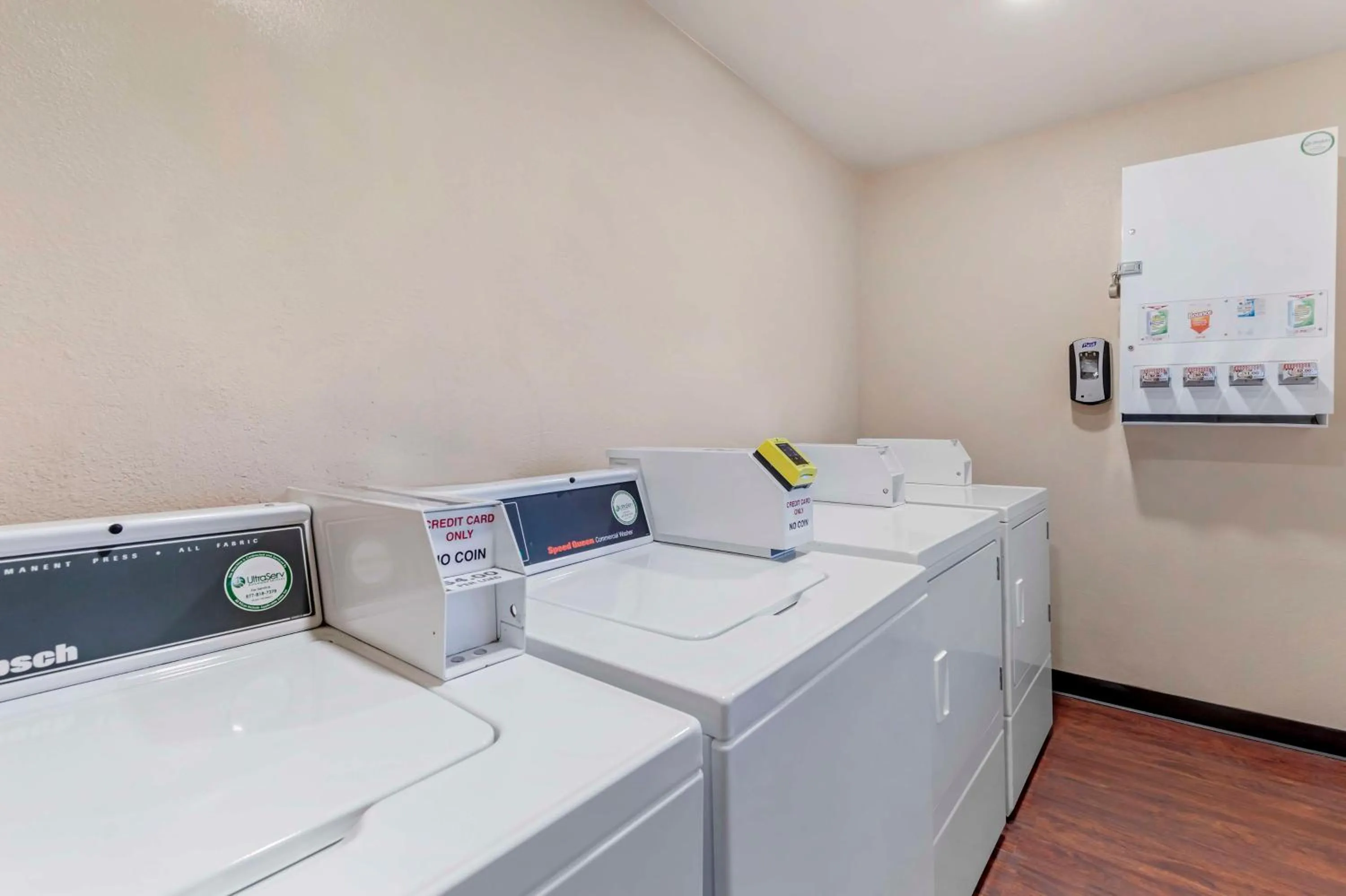 laundry in Best Western Plus Executive Inn Rowland Height City of Industry