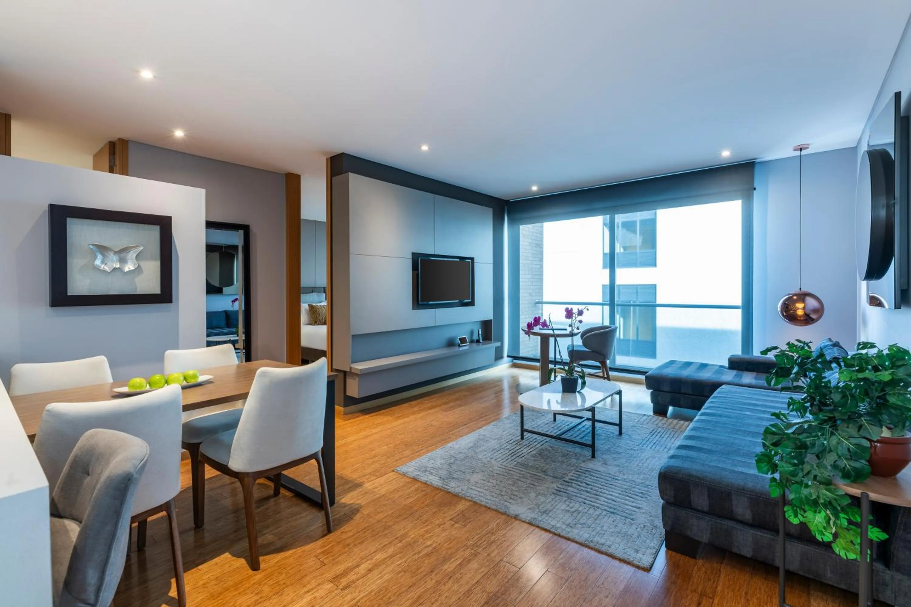 Living room in Hotel 93 Luxury Suites by Preferred