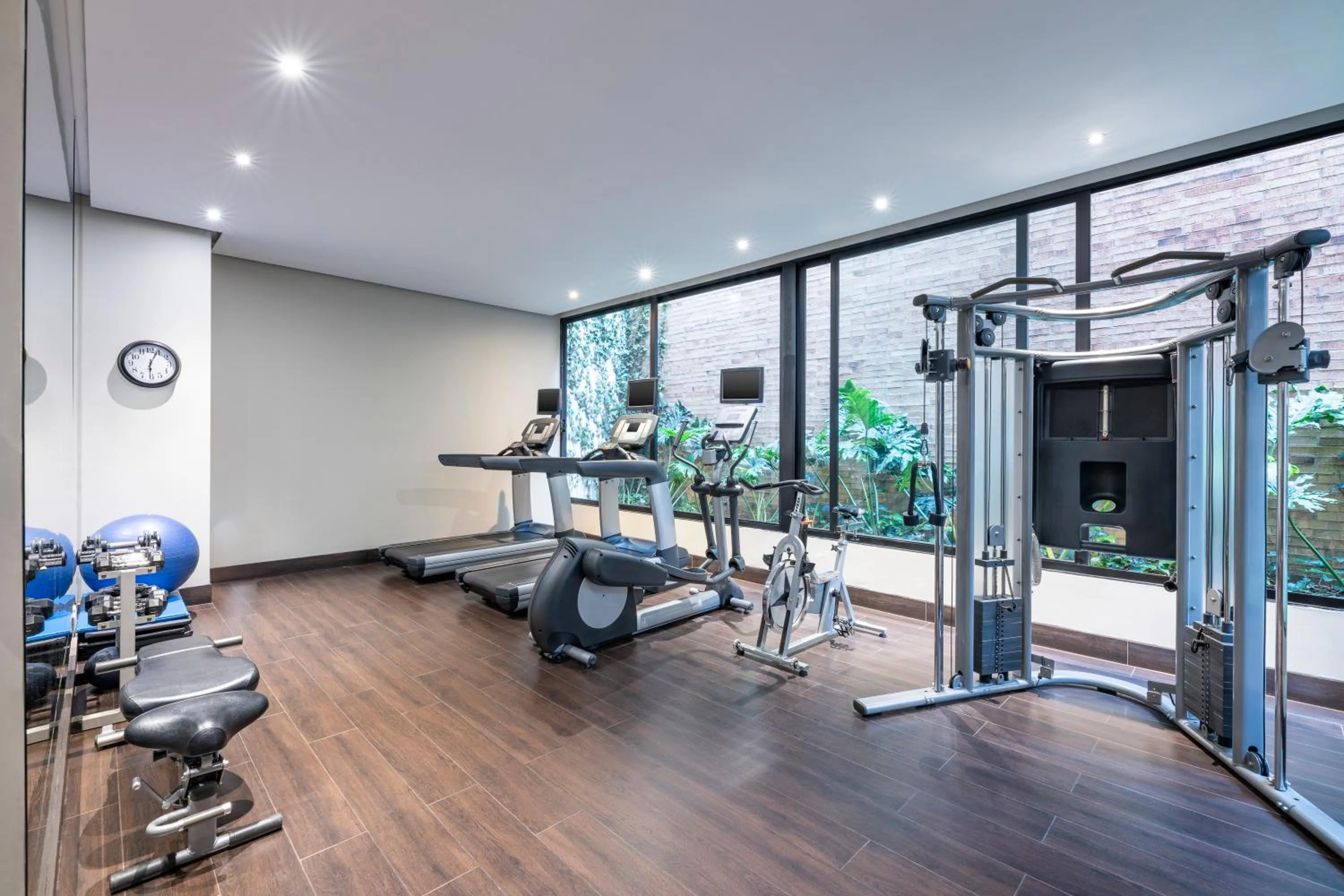 Fitness centre/facilities in Hotel 93 Luxury Suites by Preferred