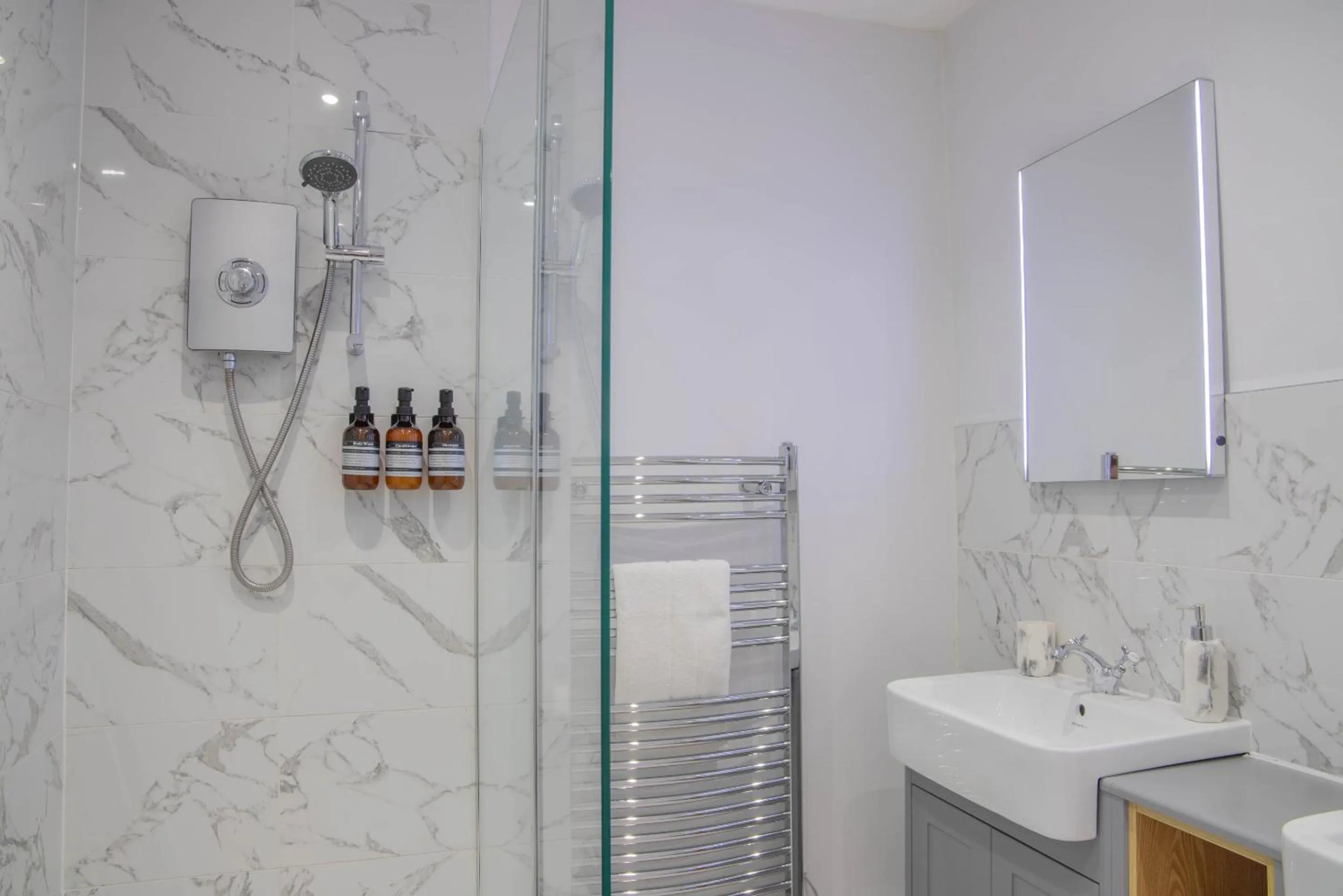 Bathroom in Bridgeside Rooms