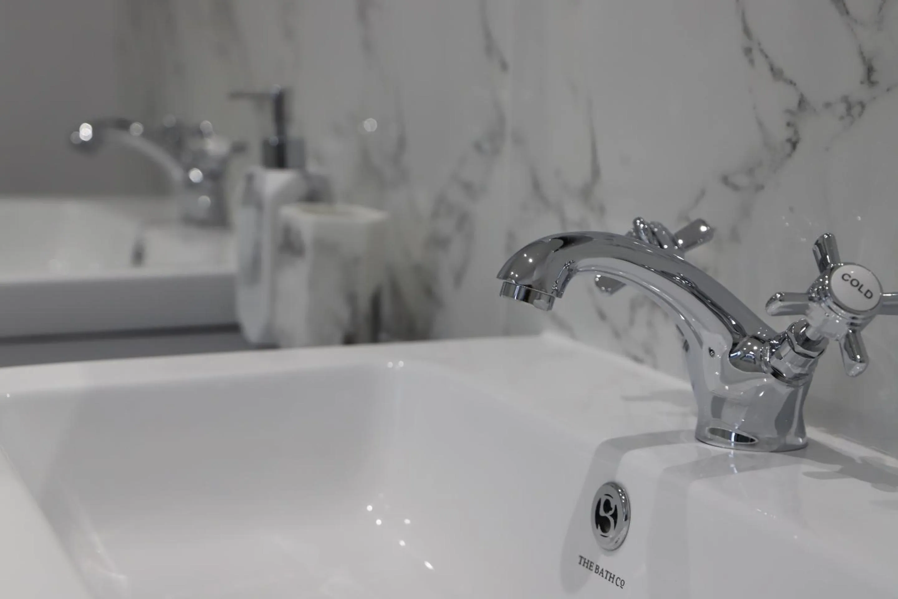 Bathroom in Bridgeside Rooms