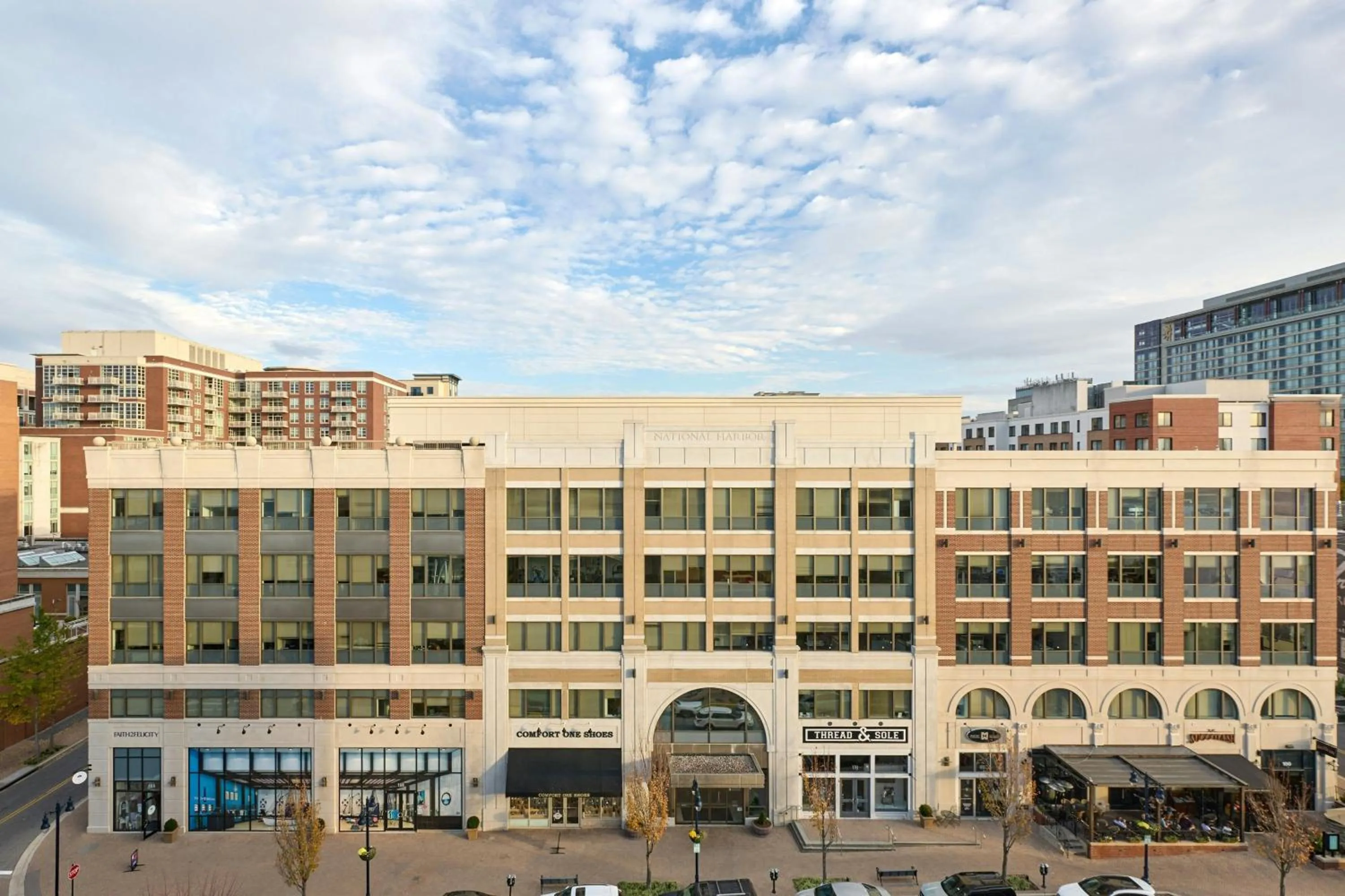 Photo of the whole room in The Westin Washington National Harbor