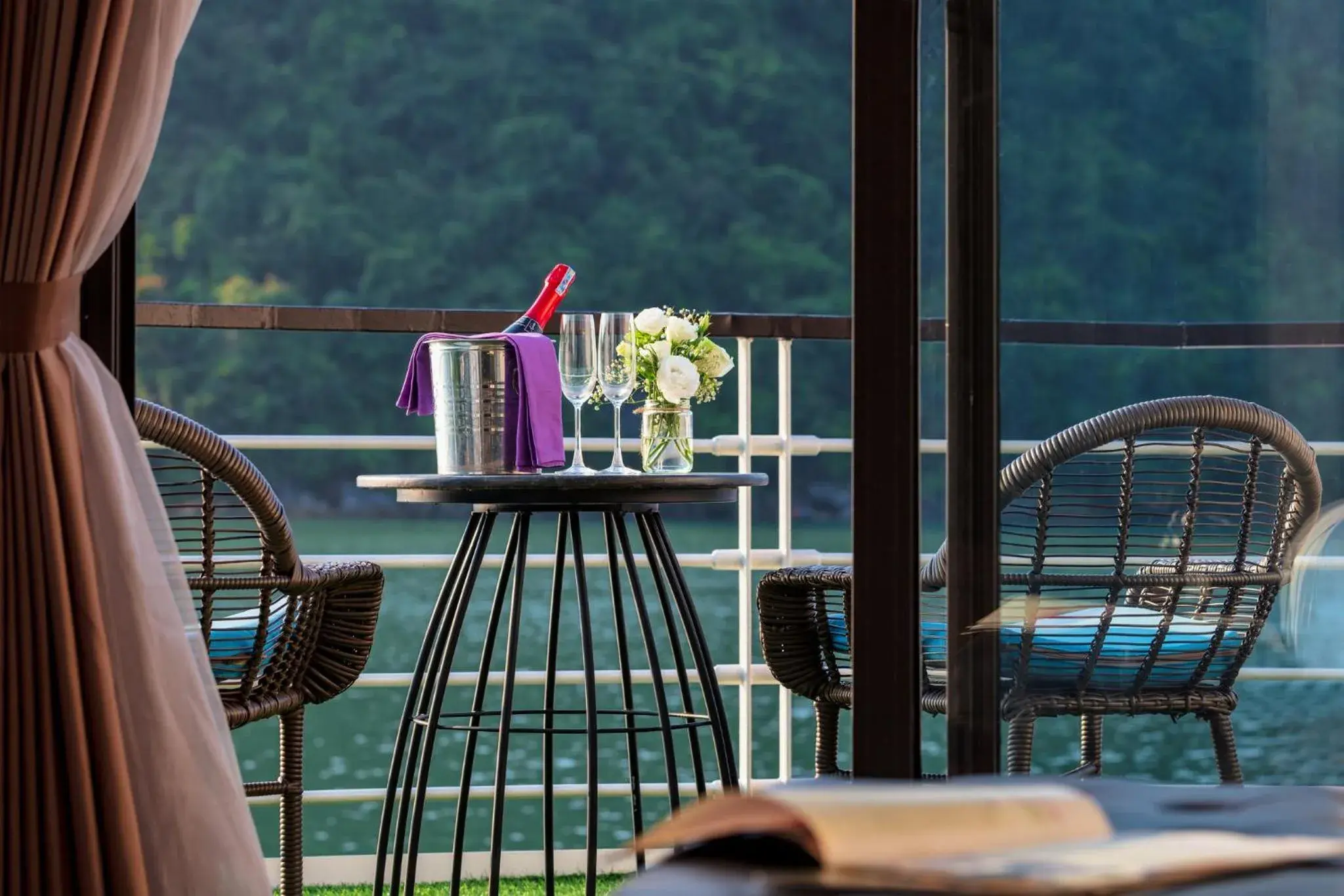 Mon Chéri Suite Terrace - 2 Days 1 Night in Mon Cheri Cruises Mon Chéri Suite Terrace - 2 Days 1 Night in Mon Cheri Cruises