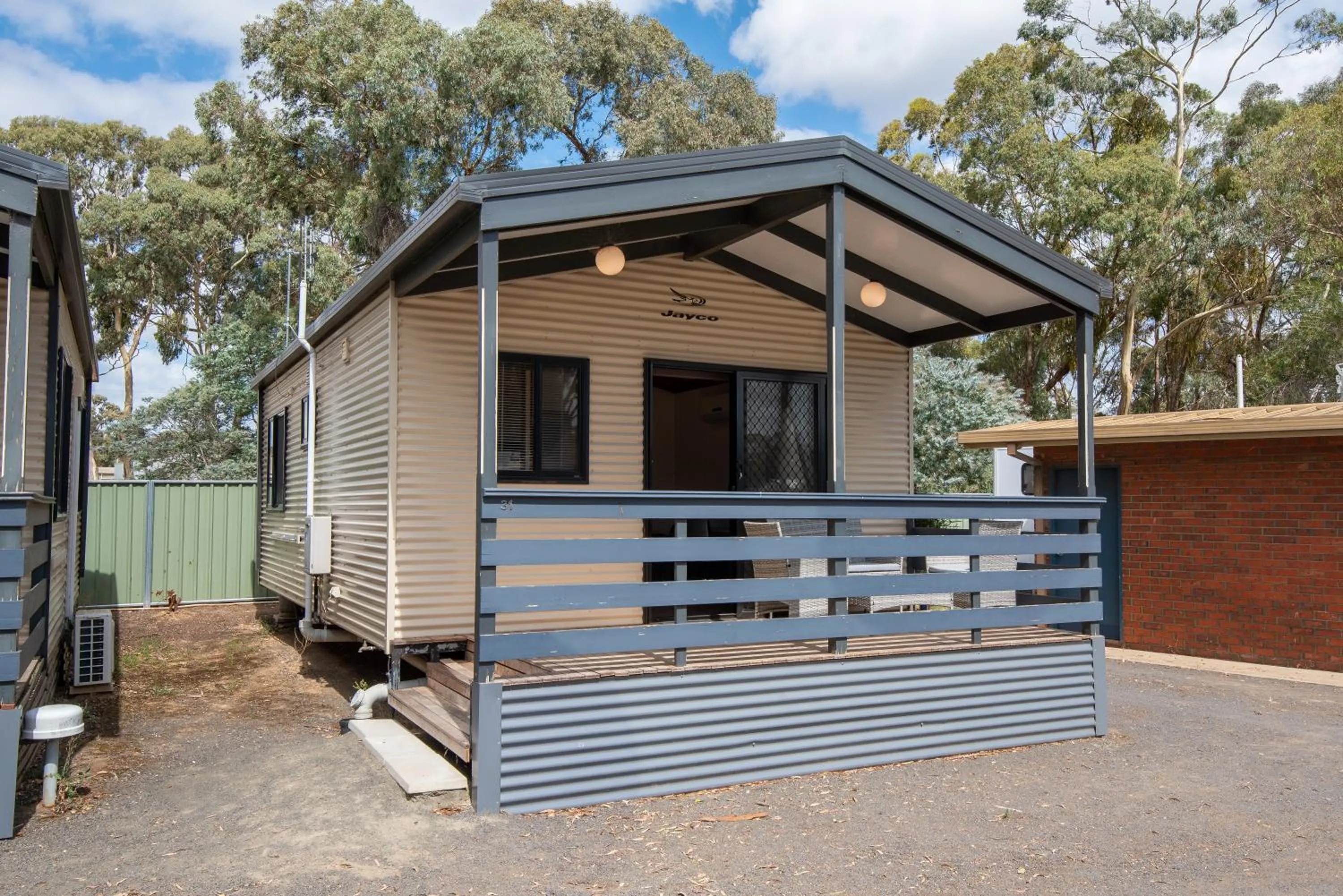 Balcony/Terrace in Golden Country Motel and Caravan Park
