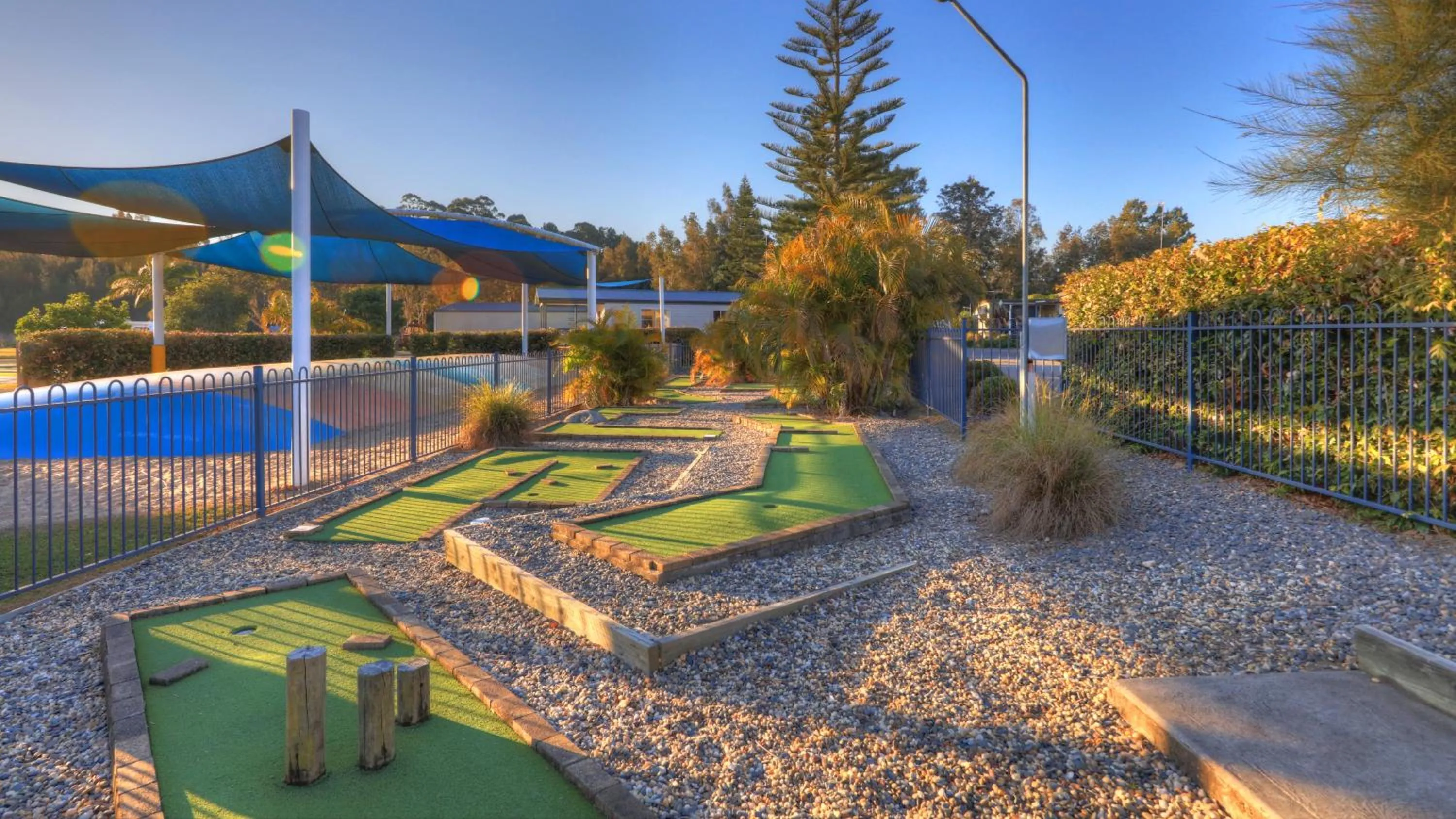 Minigolf in Nambucca River Village by Lincoln Place