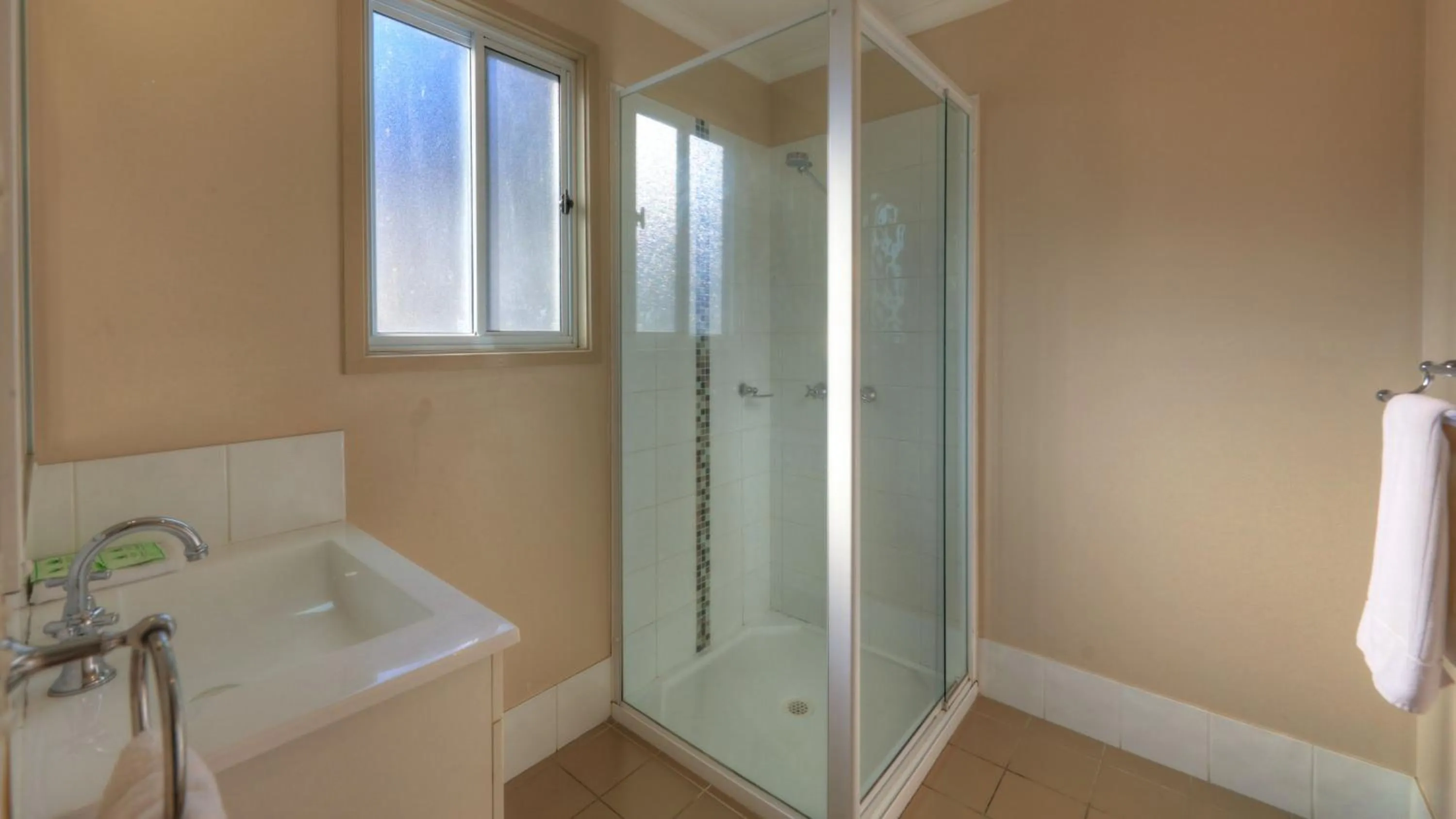 Shower in Nambucca River Village by Lincoln Place