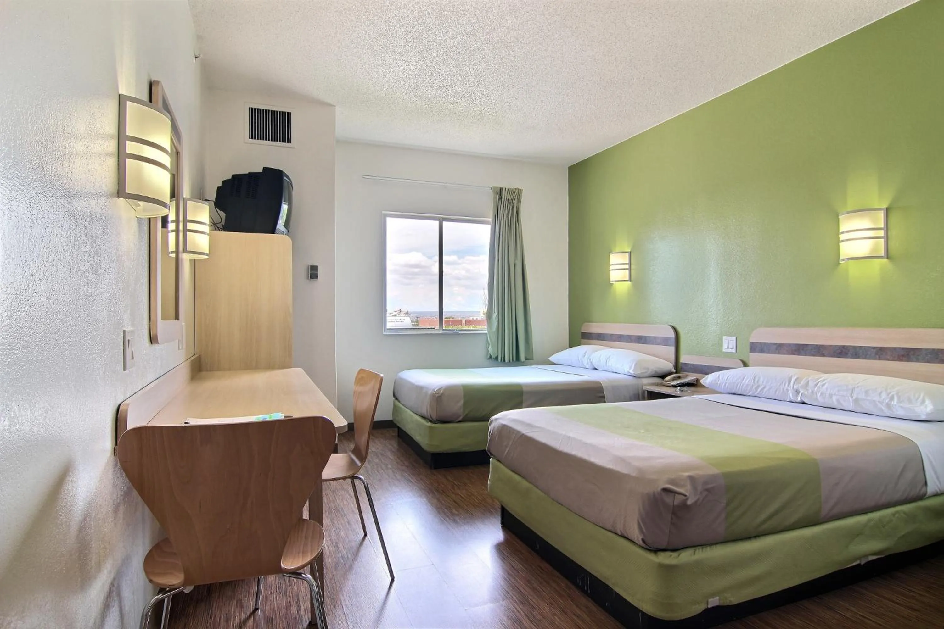 Bedroom, Bed in Motel 6-Albuquerque, NM - North