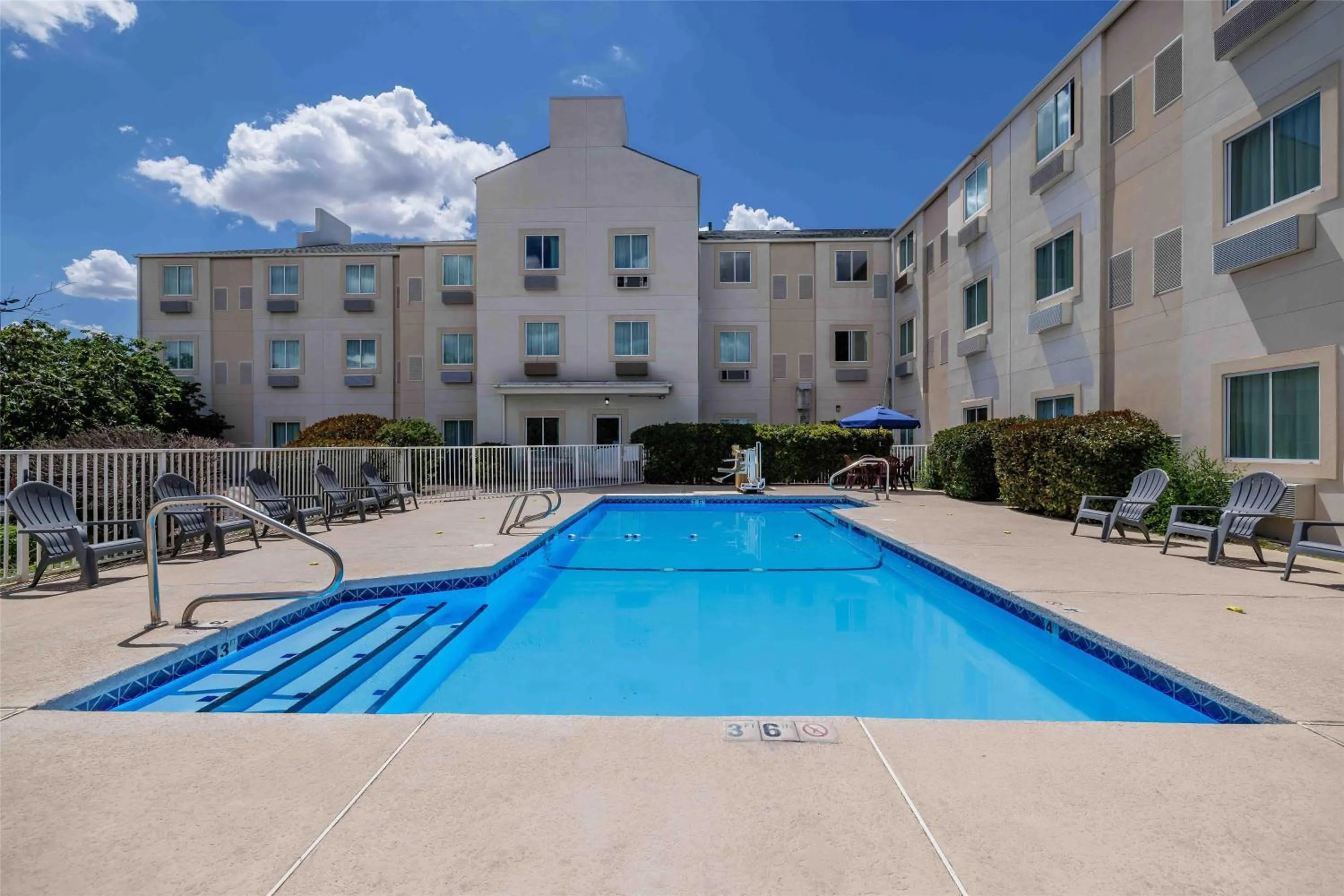 Pool view in Motel 6-Albuquerque, NM - North