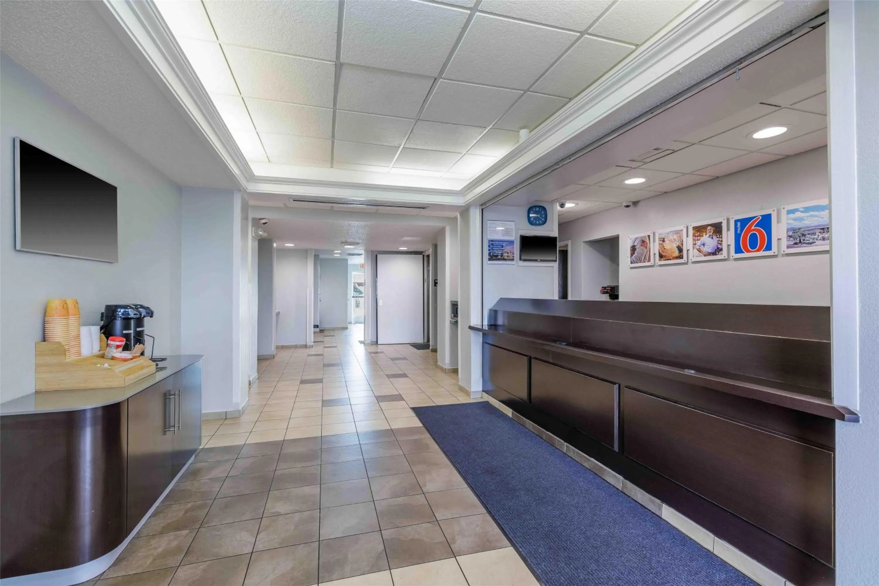 Lobby or reception in Motel 6-Albuquerque, NM - North