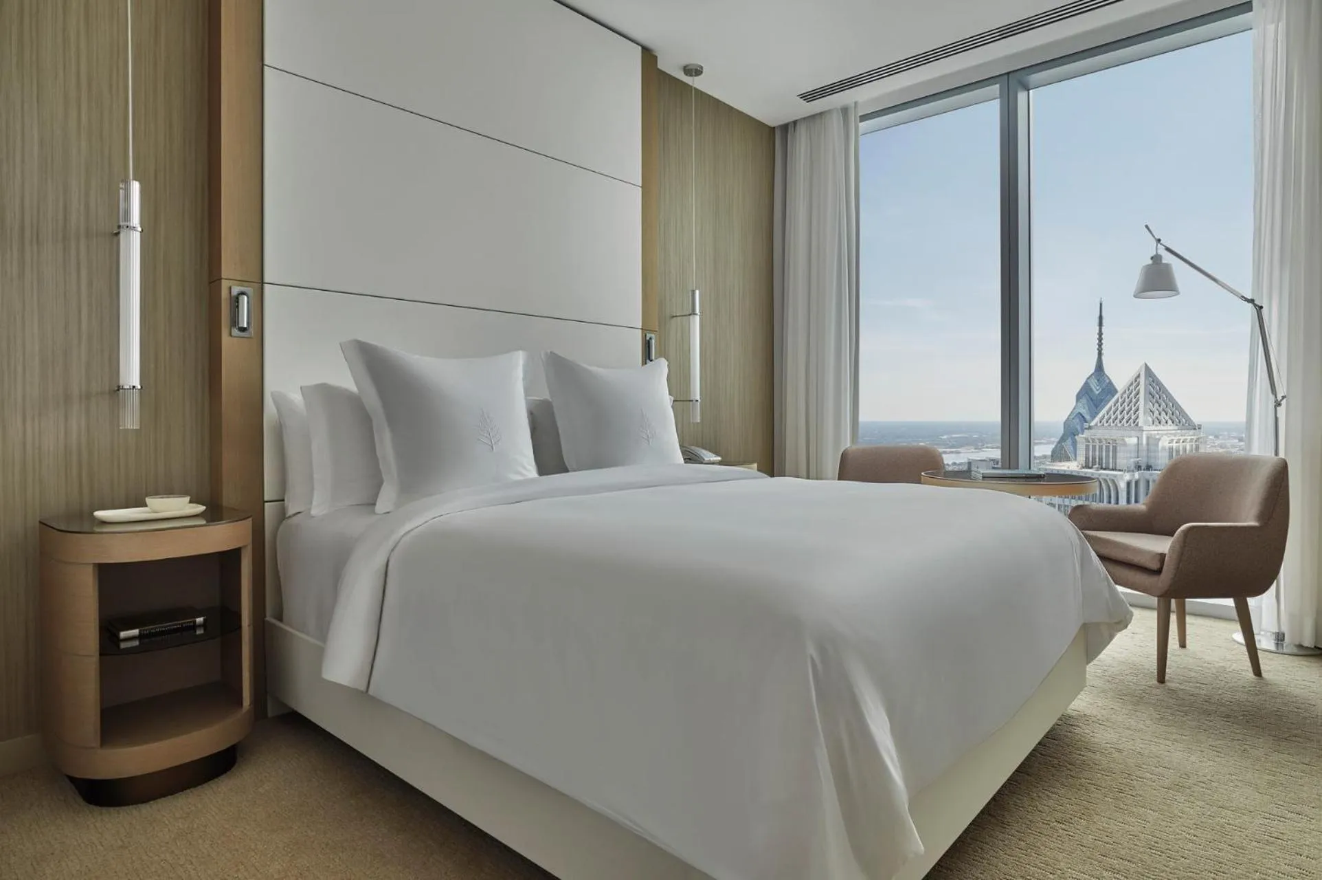 Bedroom, Bed in Four Seasons Hotel Philadelphia at Comcast Center