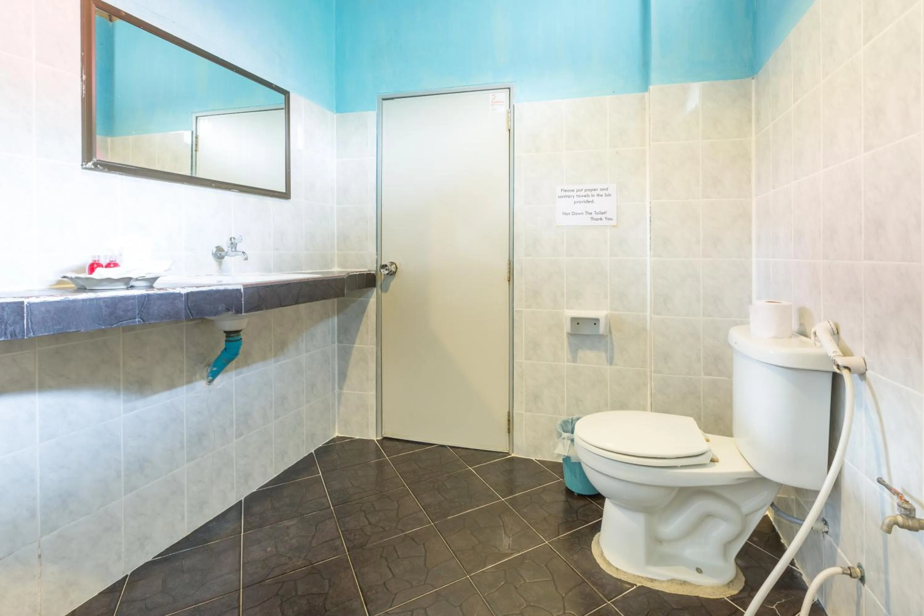 Bathroom in Bottle Beach 1 Resort