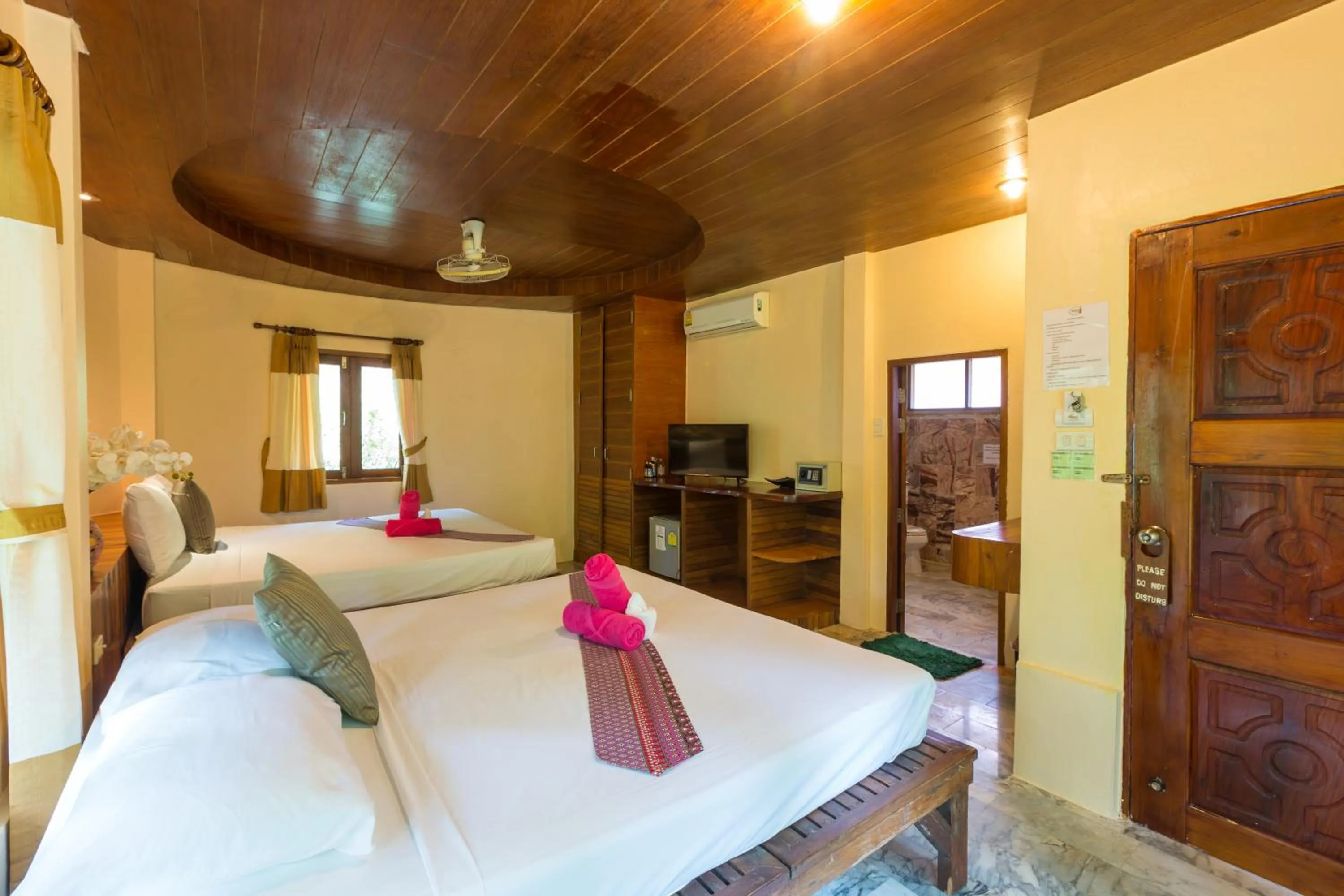 Photo of the whole room in Bottle Beach 1 Resort