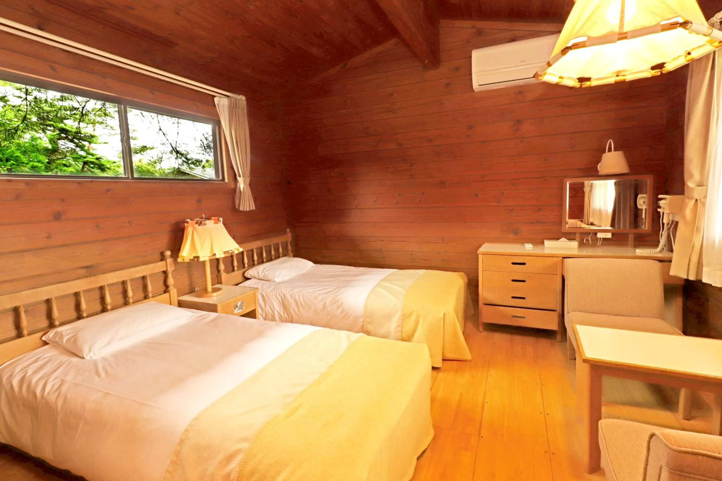 Photo of the whole room, Bed in Karuizawa Prince Hotel West