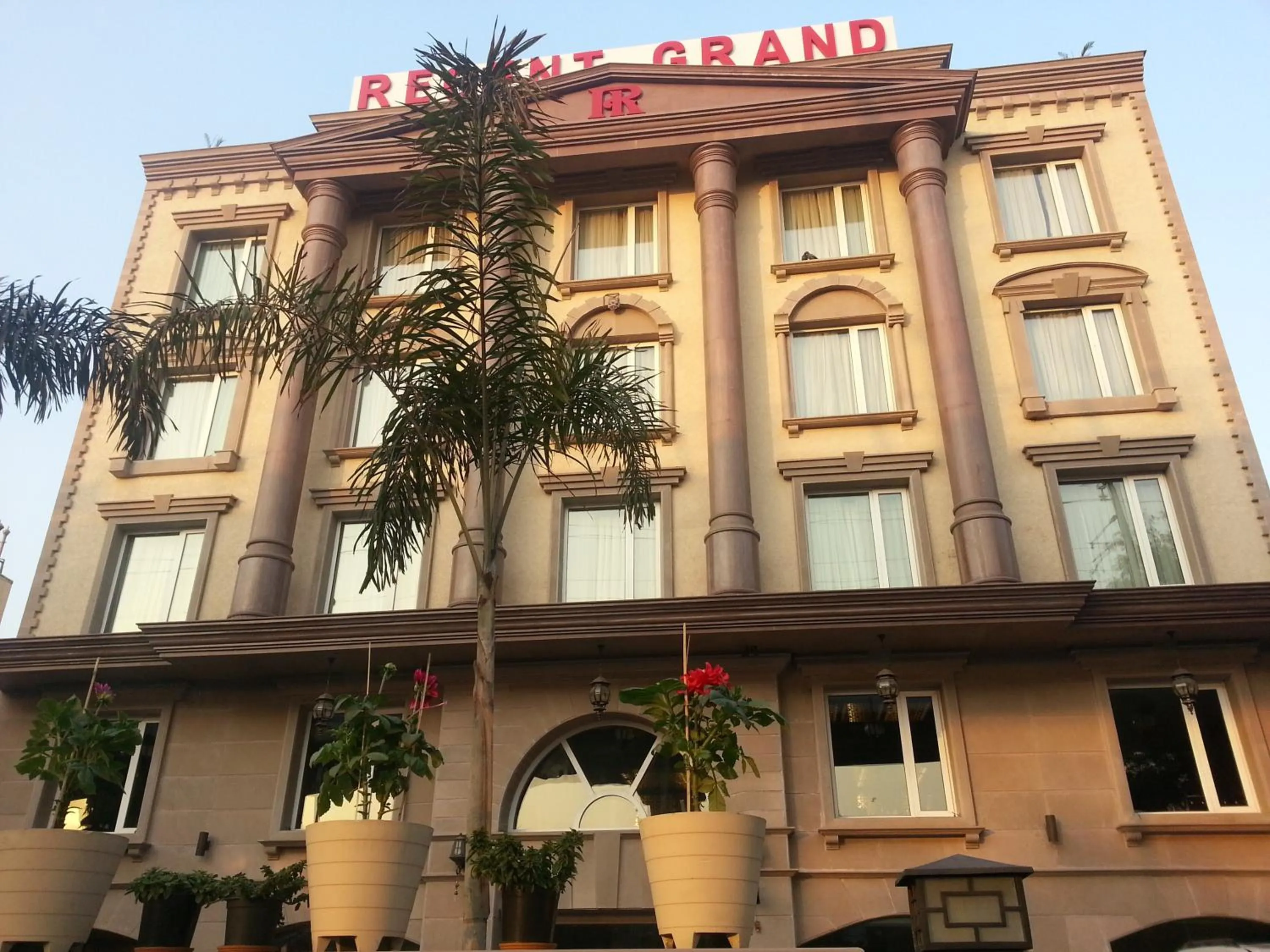 Facade/entrance in Hotel Regent Grand