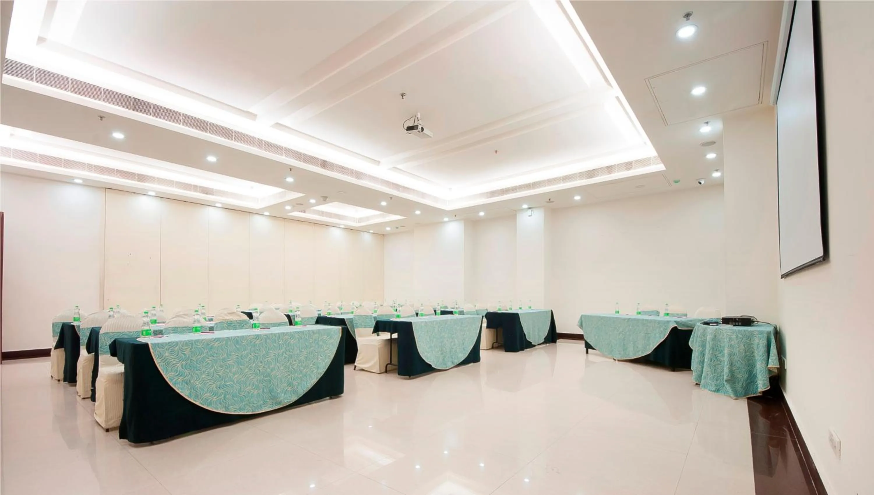 Meeting/conference room in Hotel Regent Grand