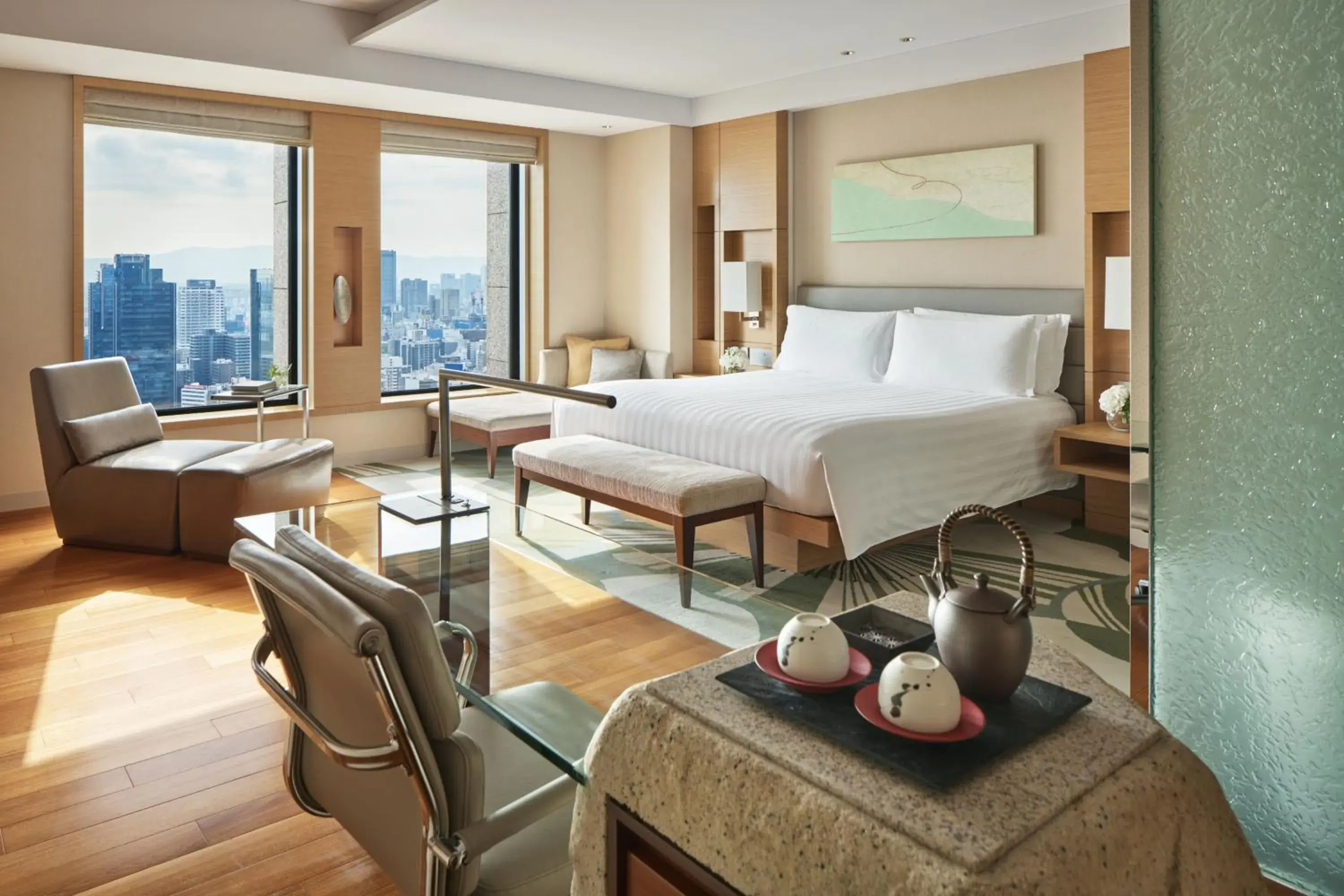Premium King Room with City View in InterContinental Hotel Osaka by IHG Premium King Room with City View in InterContinental Hotel Osaka by IHG