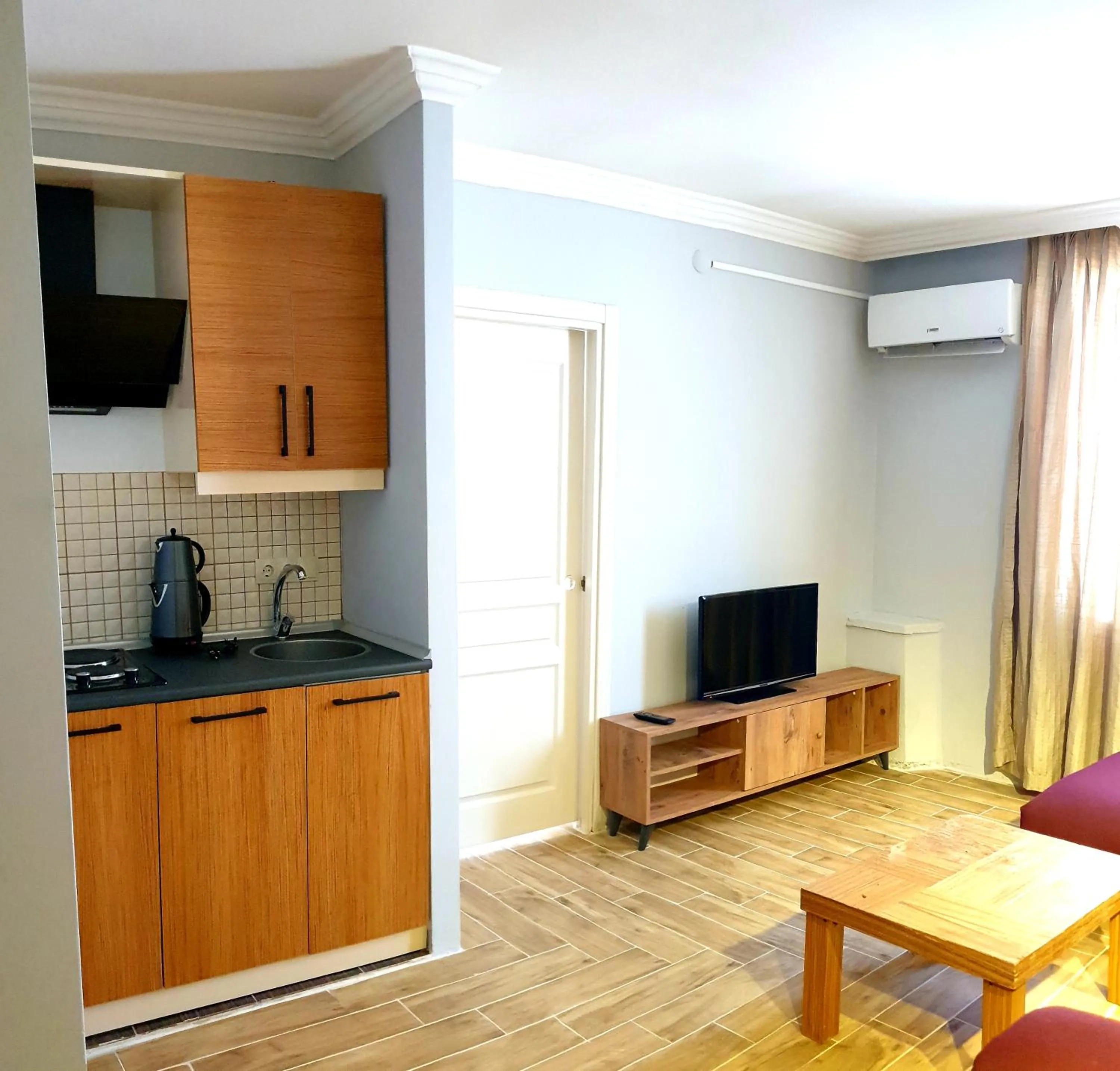 Communal lounge/ TV room in TEPE HOTEL&BUSINESS SUITE