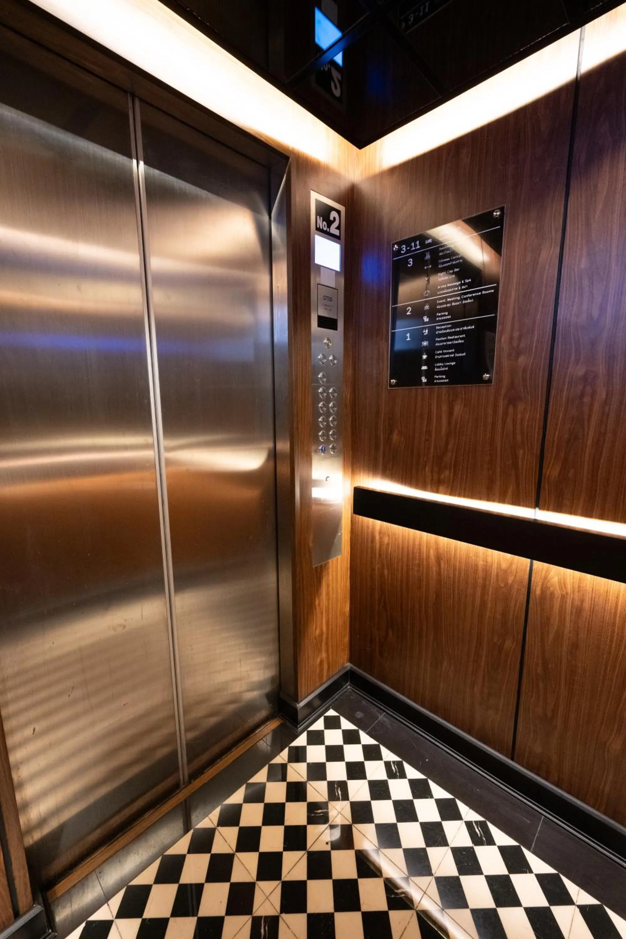 elevator in Town in Town Hotel Bangkok