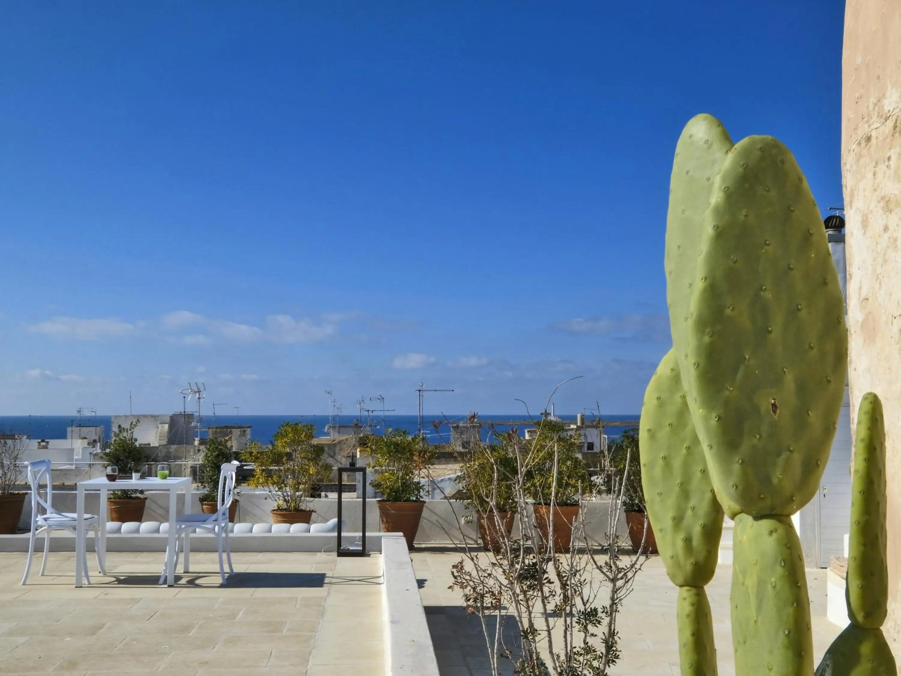 Property building in Pascaraymondo Suite Palace