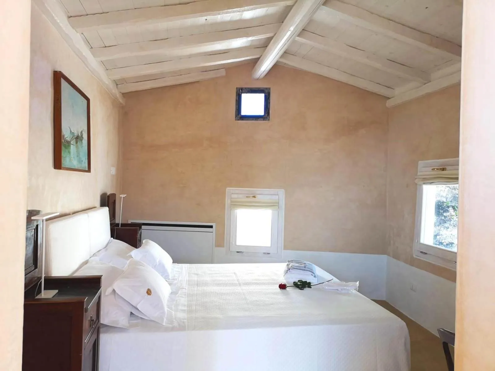 Photo of the whole room, Bed in Pascaraymondo Suite Palace