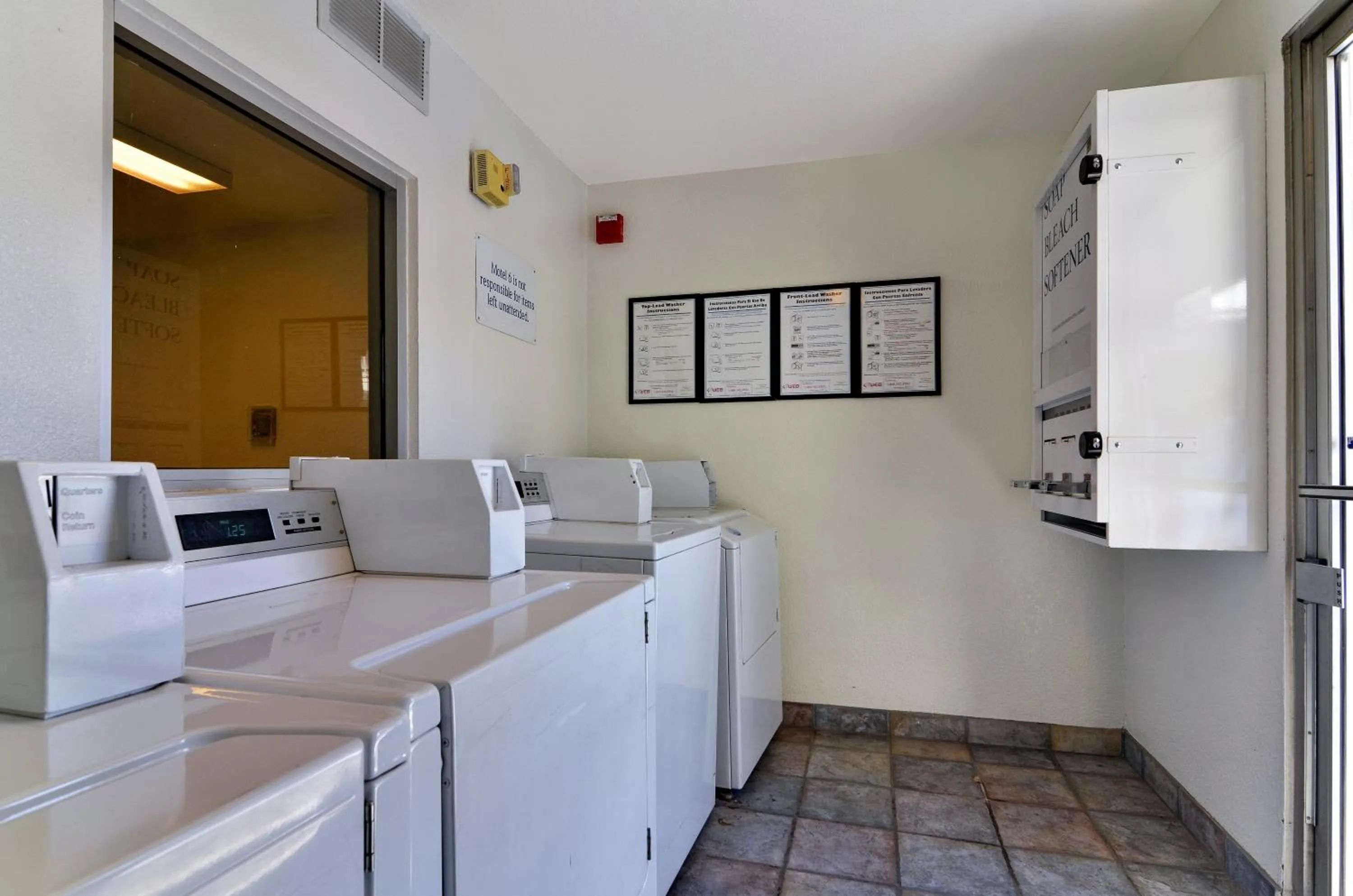 Decorative detail in Motel 6-Big Bear Lake, CA