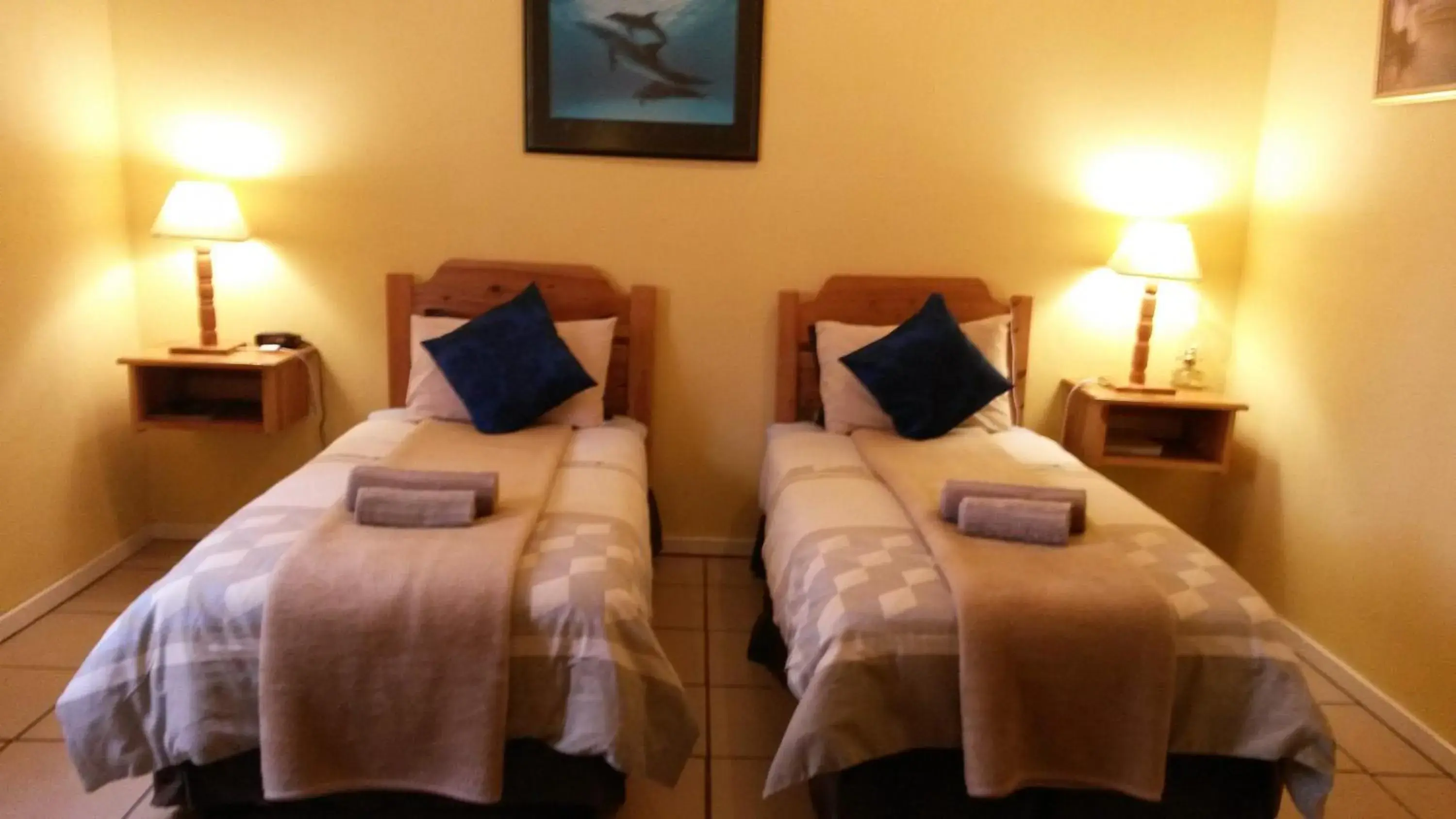 Twin Room - single occupancy in The Old Mill Hotel Twin Room - single occupancy in The Old Mill Hotel