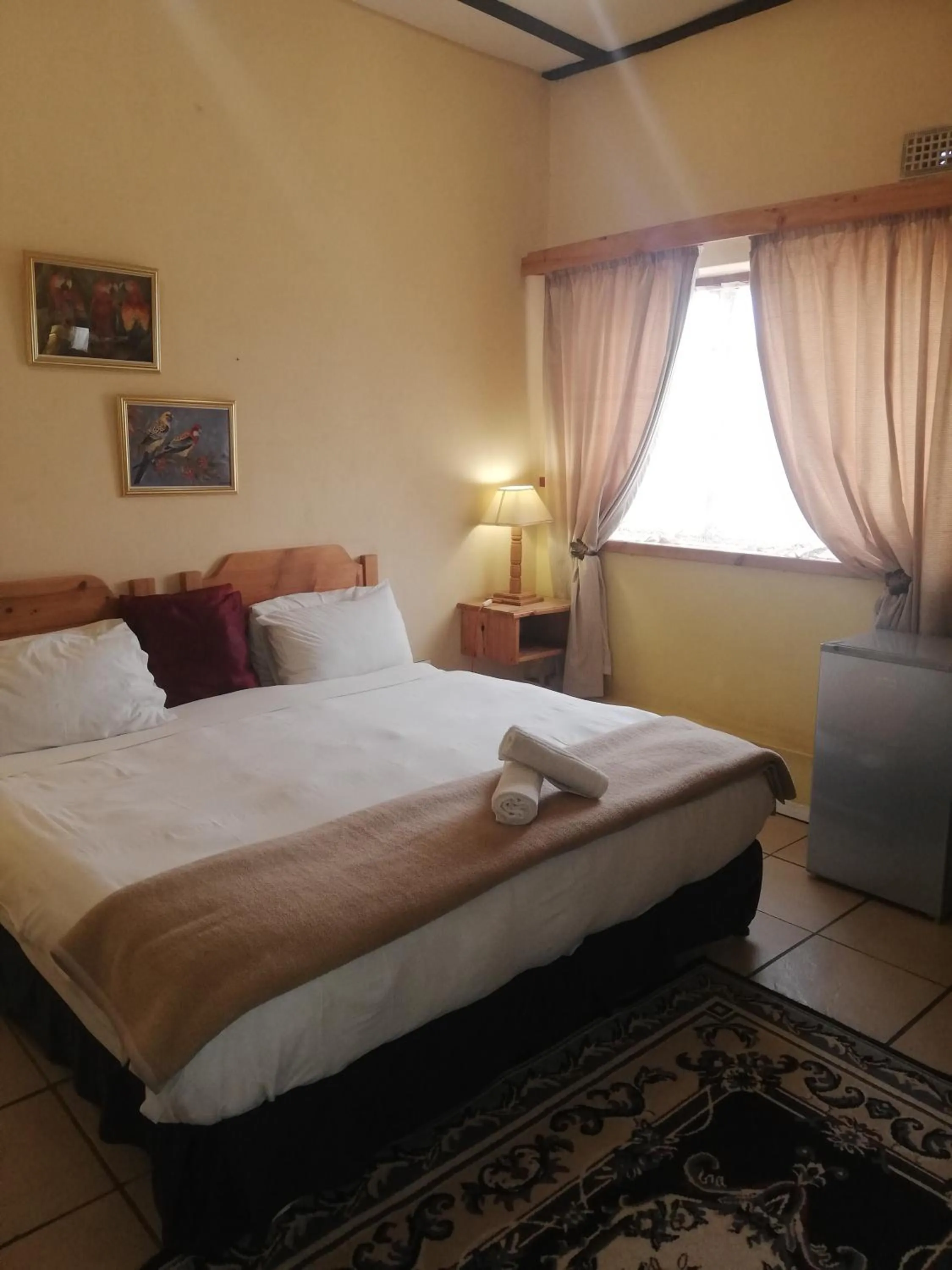 Bedroom, Bed in The Old Mill Hotel