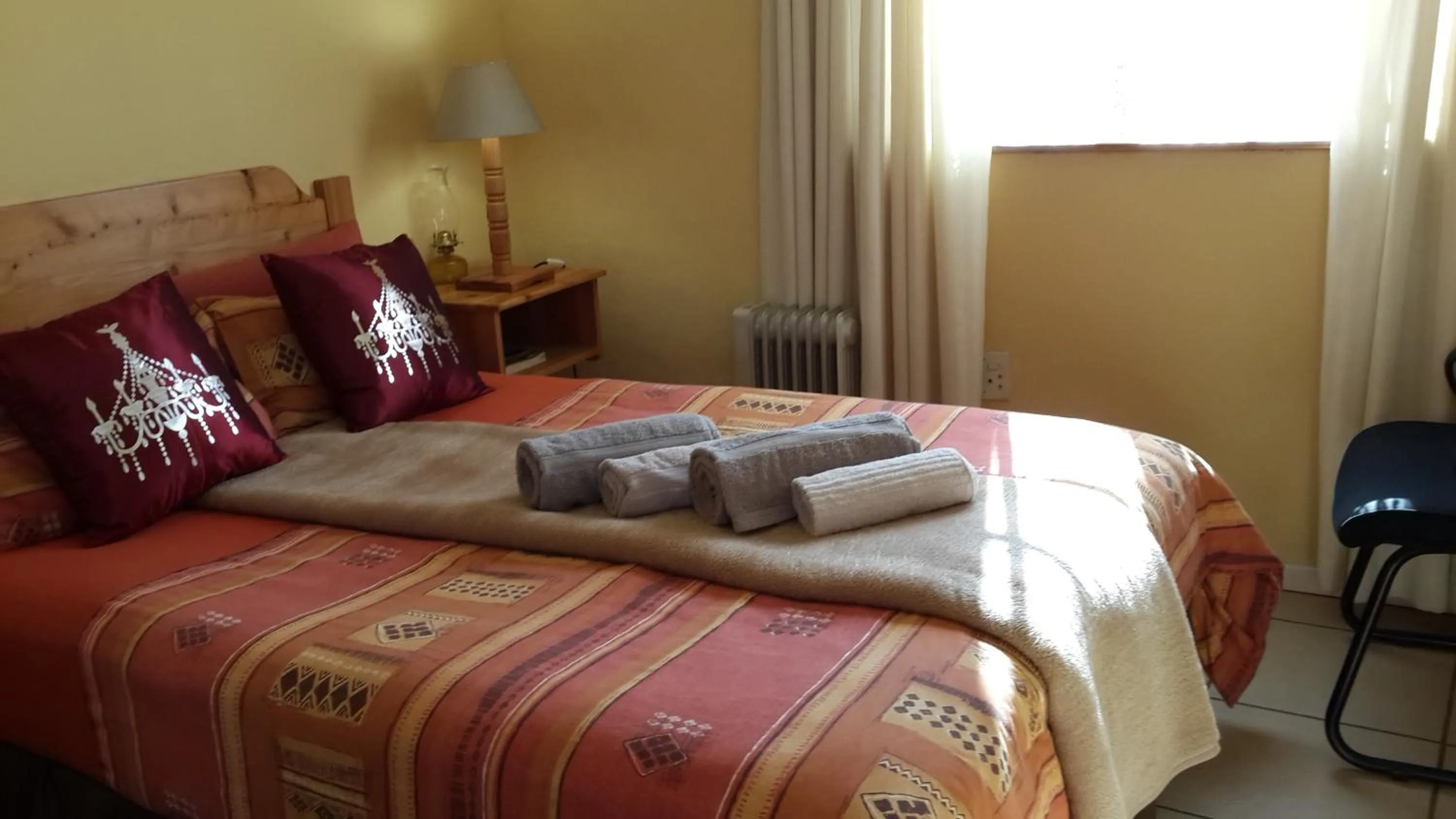 Staff, Bed in The Old Mill Hotel