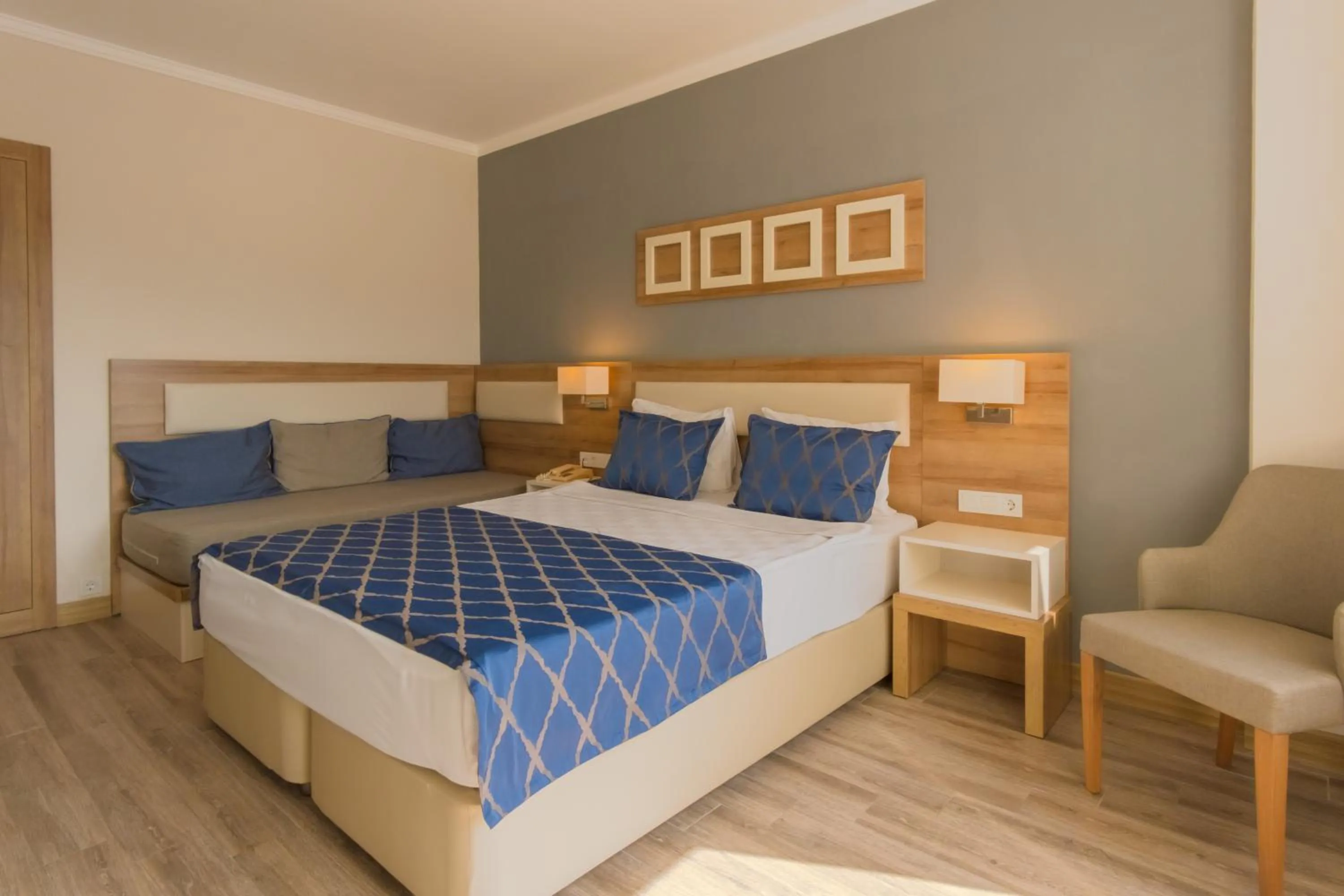 Bed in Fortezza Beach Resort