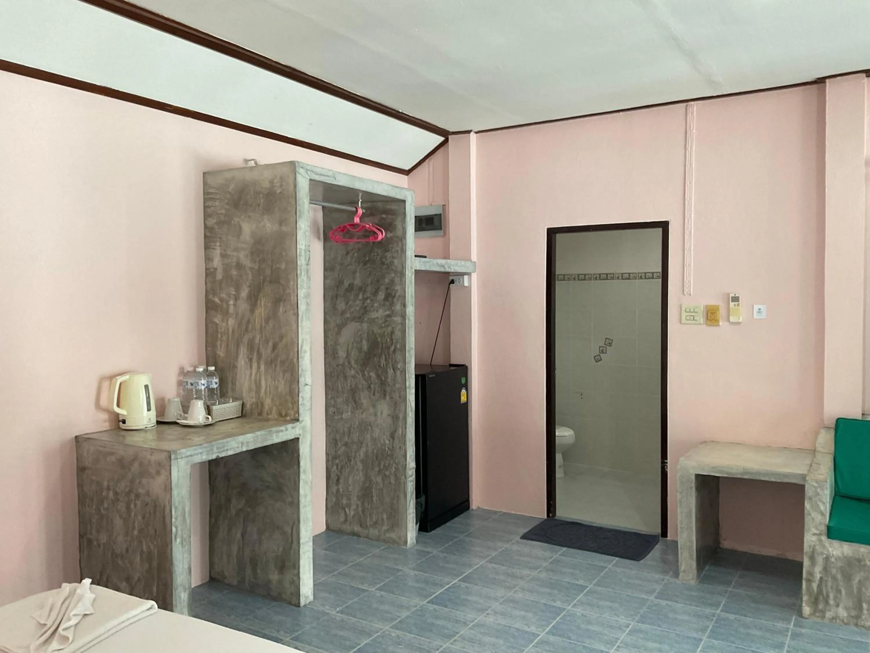 Photo of the whole room, Bed in Island Spa Resort