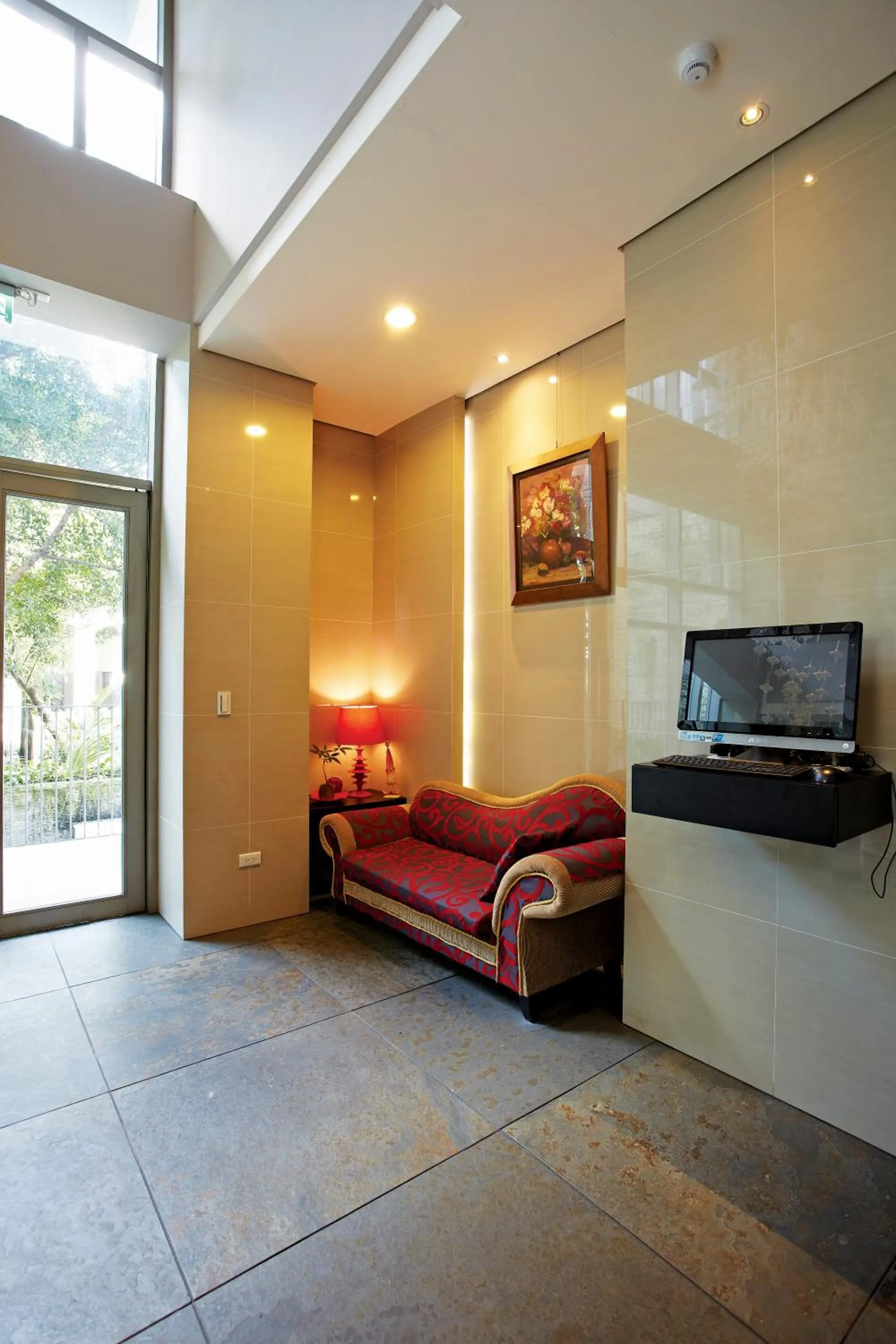 Lobby or reception, Bed in Micasa Hotel