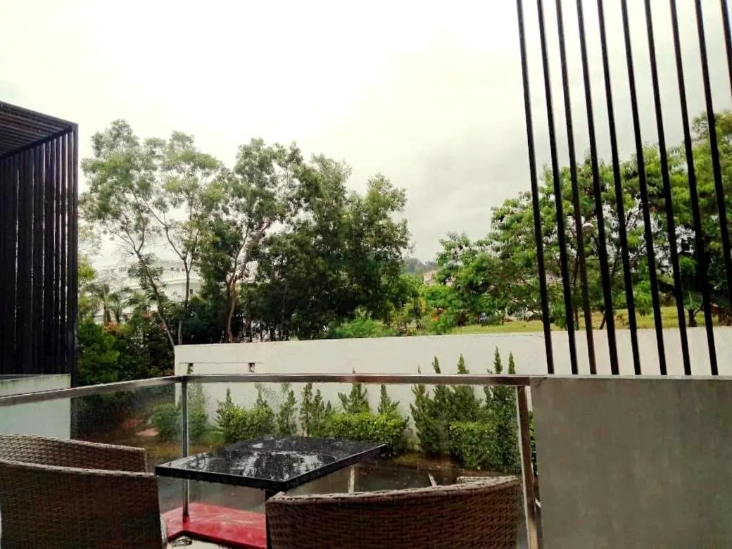 Balcony/Terrace in The Centro Hotel & Residence By Orchardz