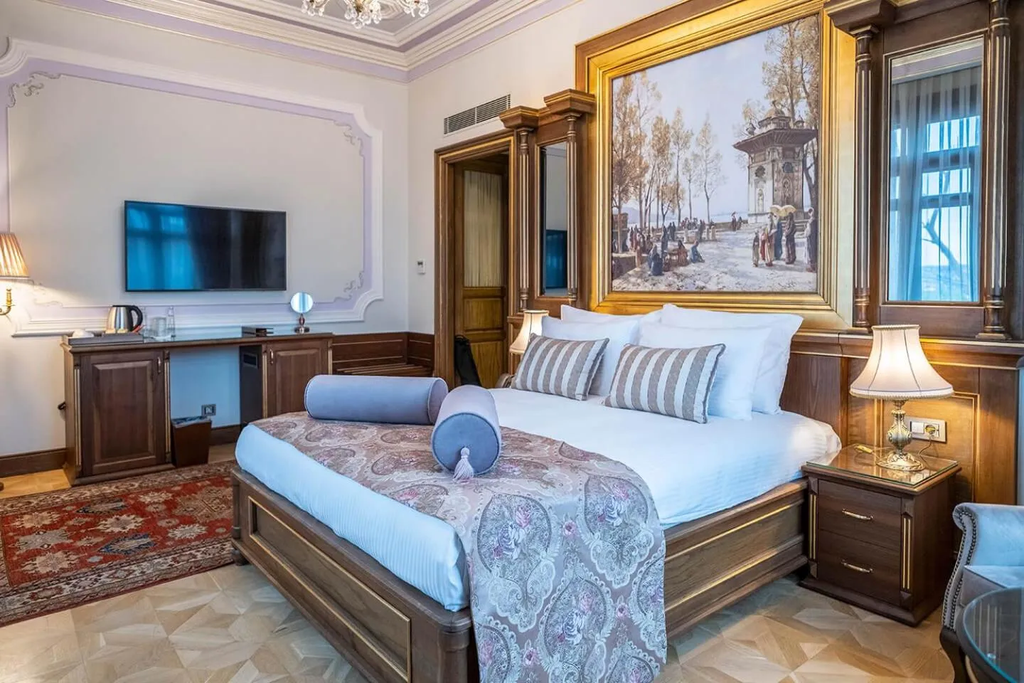 Photo of the whole room in Ortaköy Hotel