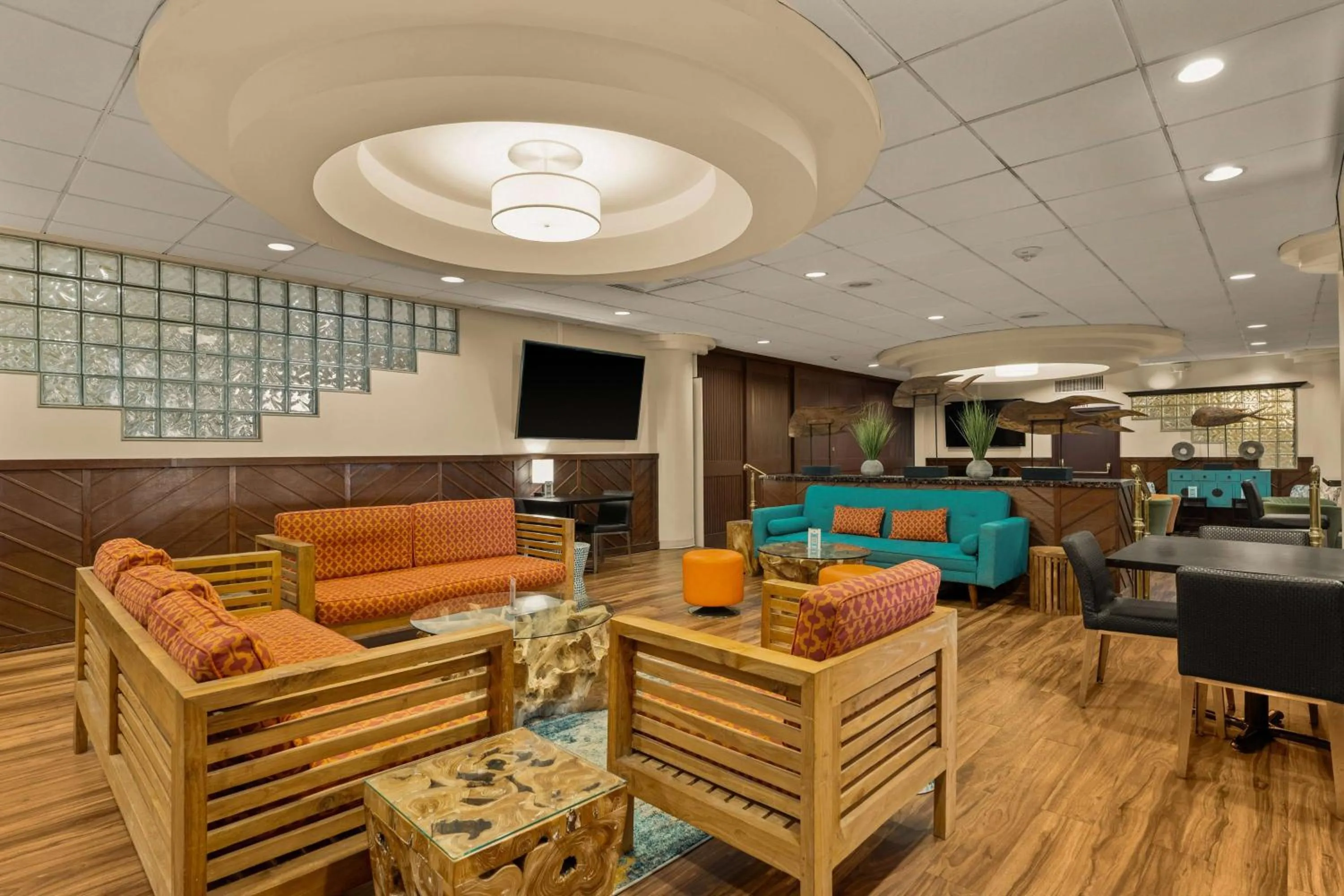 Lobby or reception in Airport Honolulu Hotel, Trademark Collection by Wyndham