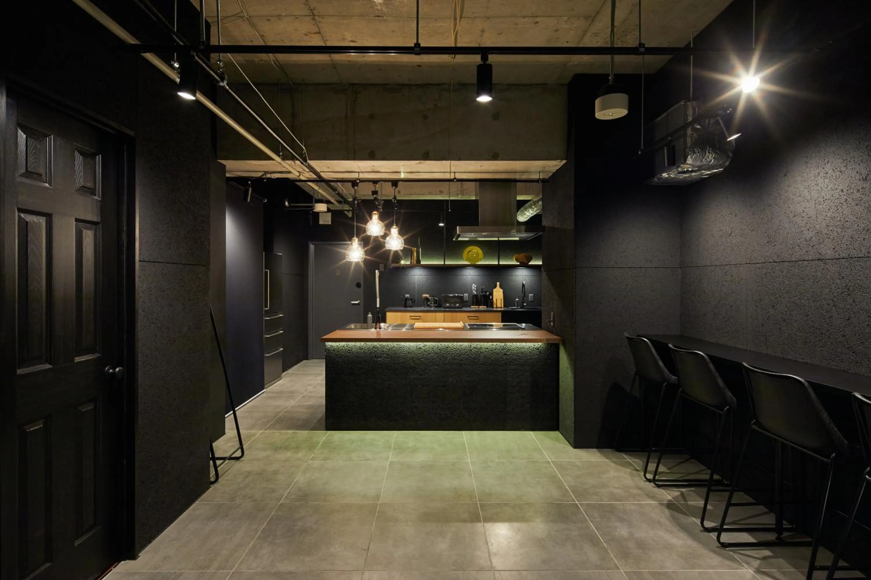 Communal lounge/ TV room in ZONK HOTEL Nakasu-Deaibashi