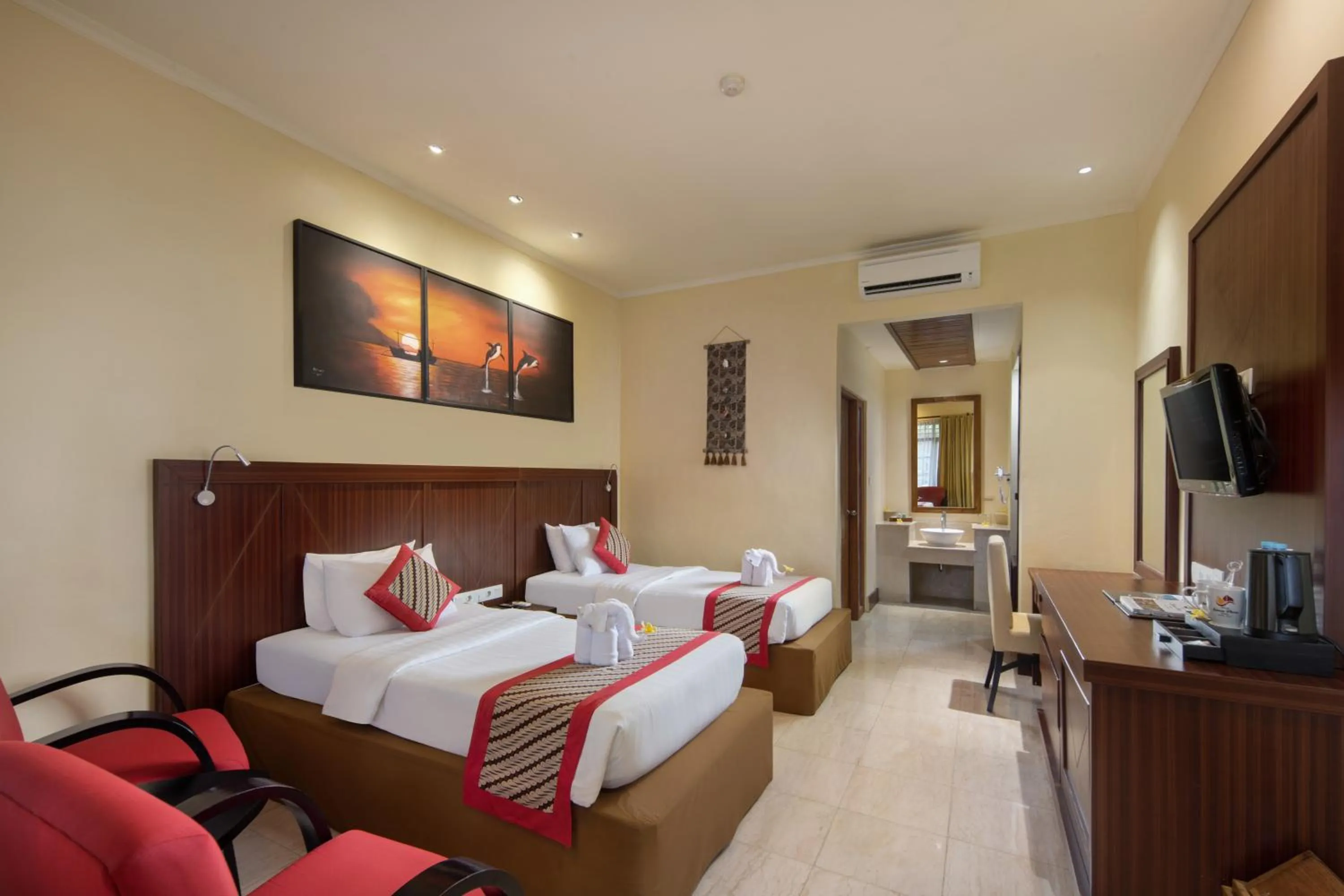 Bed in Grand Istana Rama Hotel