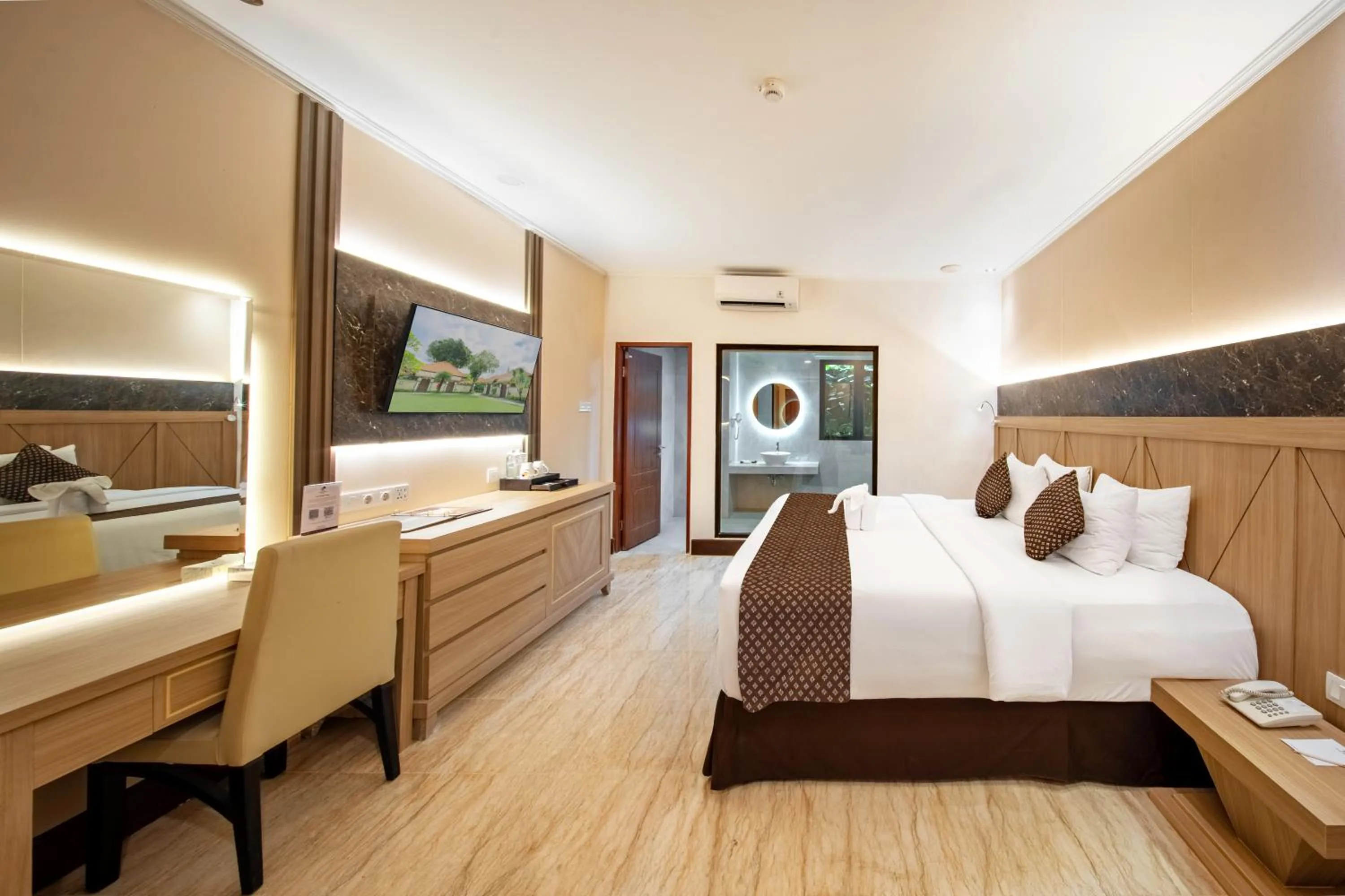 Bedroom, Bed in Grand Istana Rama Hotel