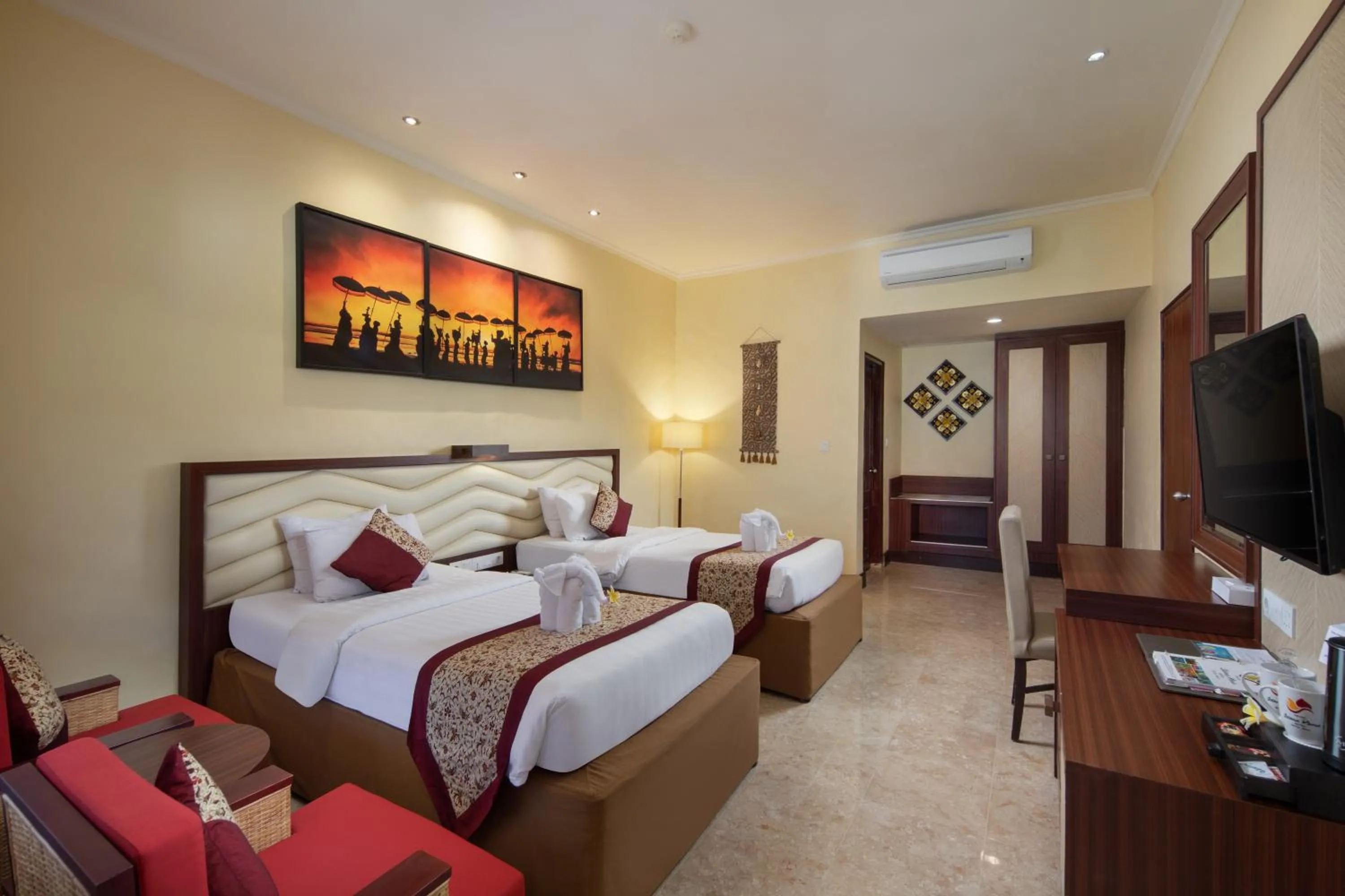 Bedroom, Bed in Grand Istana Rama Hotel