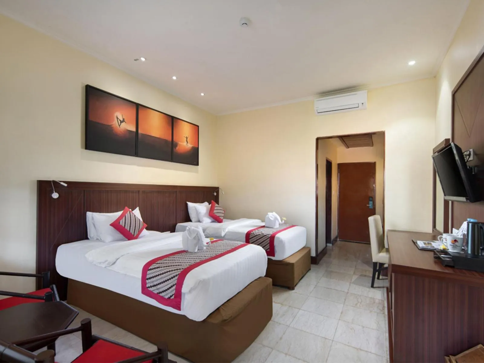 Bed in Grand Istana Rama Hotel